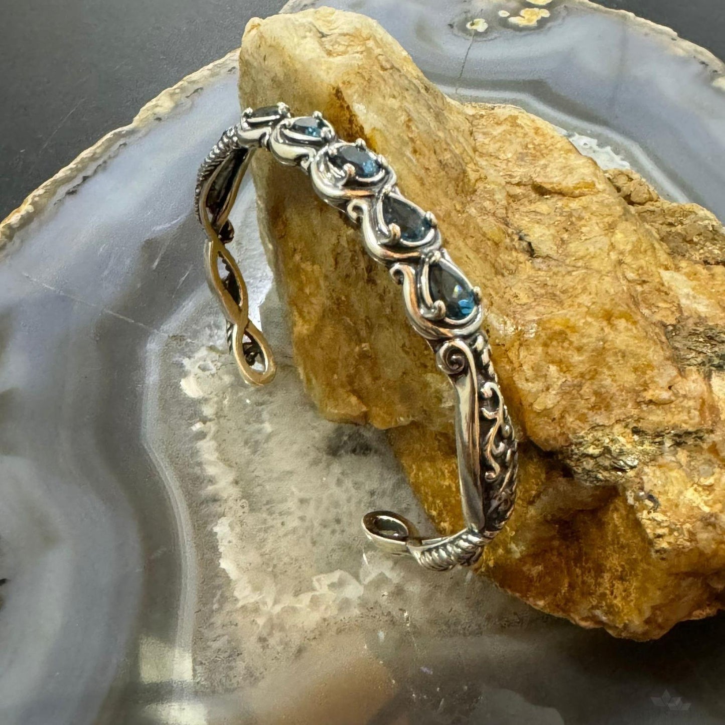 Carolyn Pollack Sterling Silver 5 Faceted London Blue Topaz Decorated Women