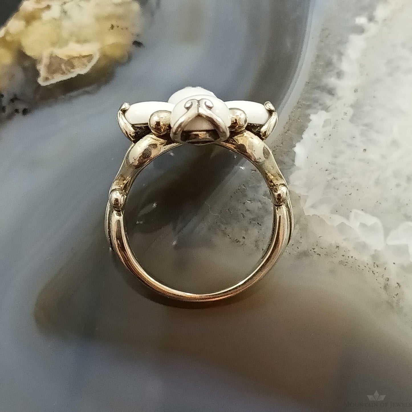 Carolyn Pollack Sterling Silver 4 Pear White Jasper Flower Ring Size 8.25 For Women