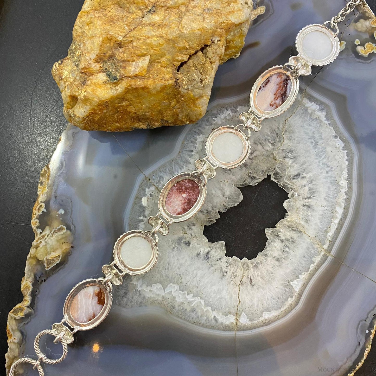 Carolyn Pollack Sterling Silver Wild Horse & White Agate Link Bracelet For Women