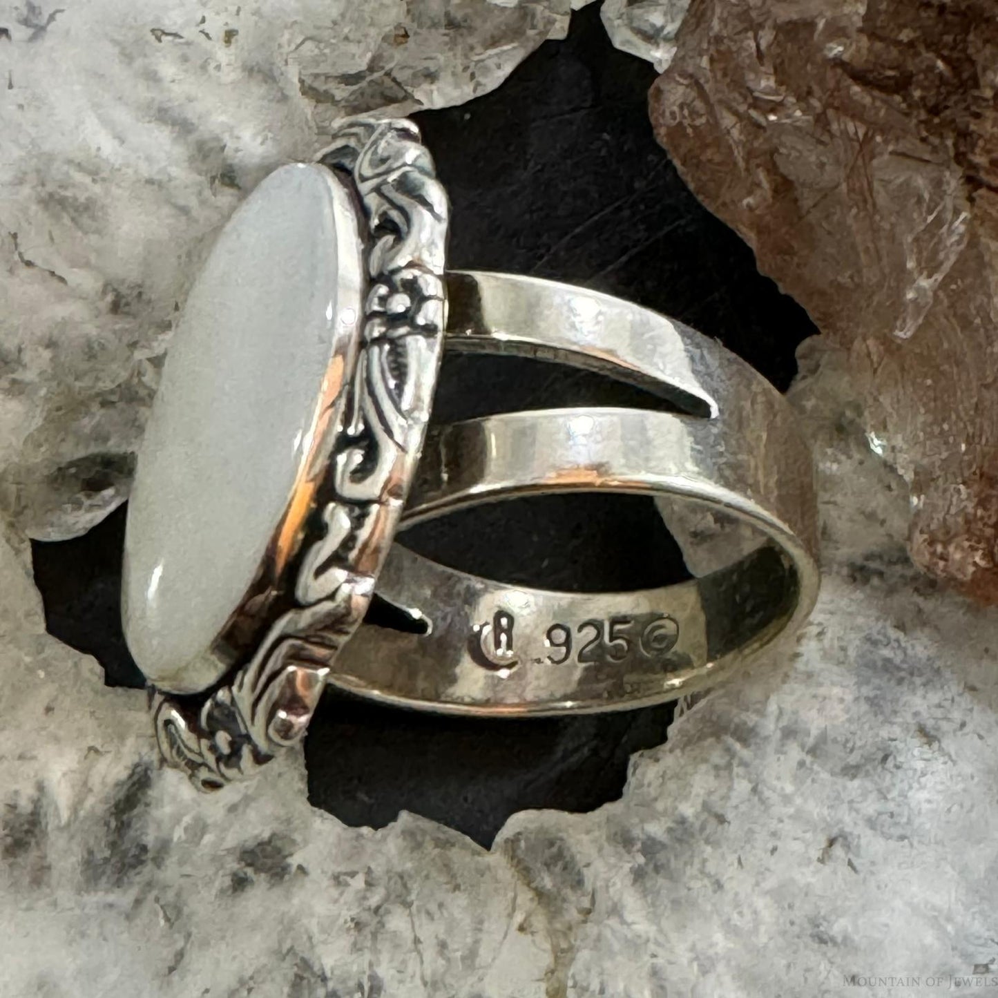 Carolyn Pollack Sterling Silver Large Oval Mother of Pearl Ring For Women