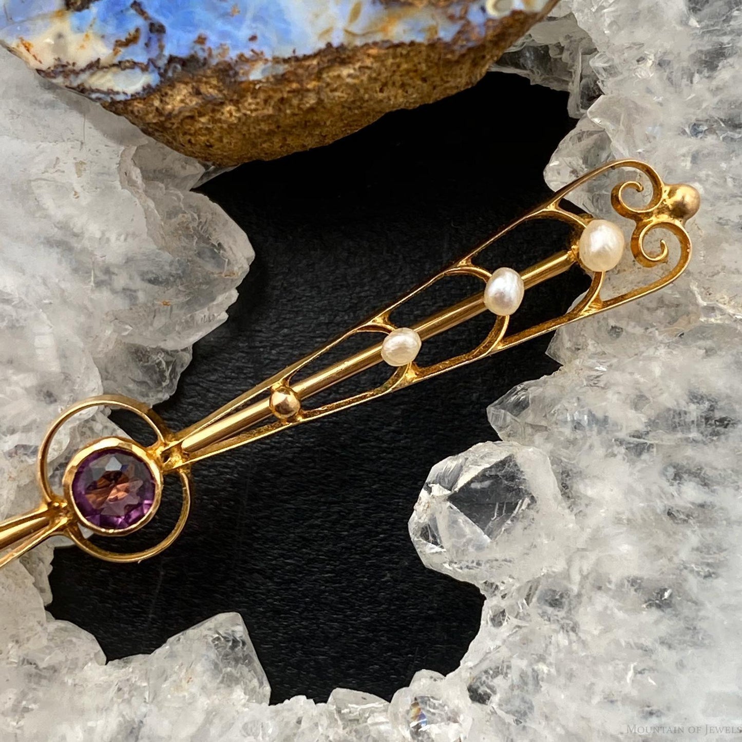 10K Yellow Gold Pearls and Amethyst Dainty Brooch For Women