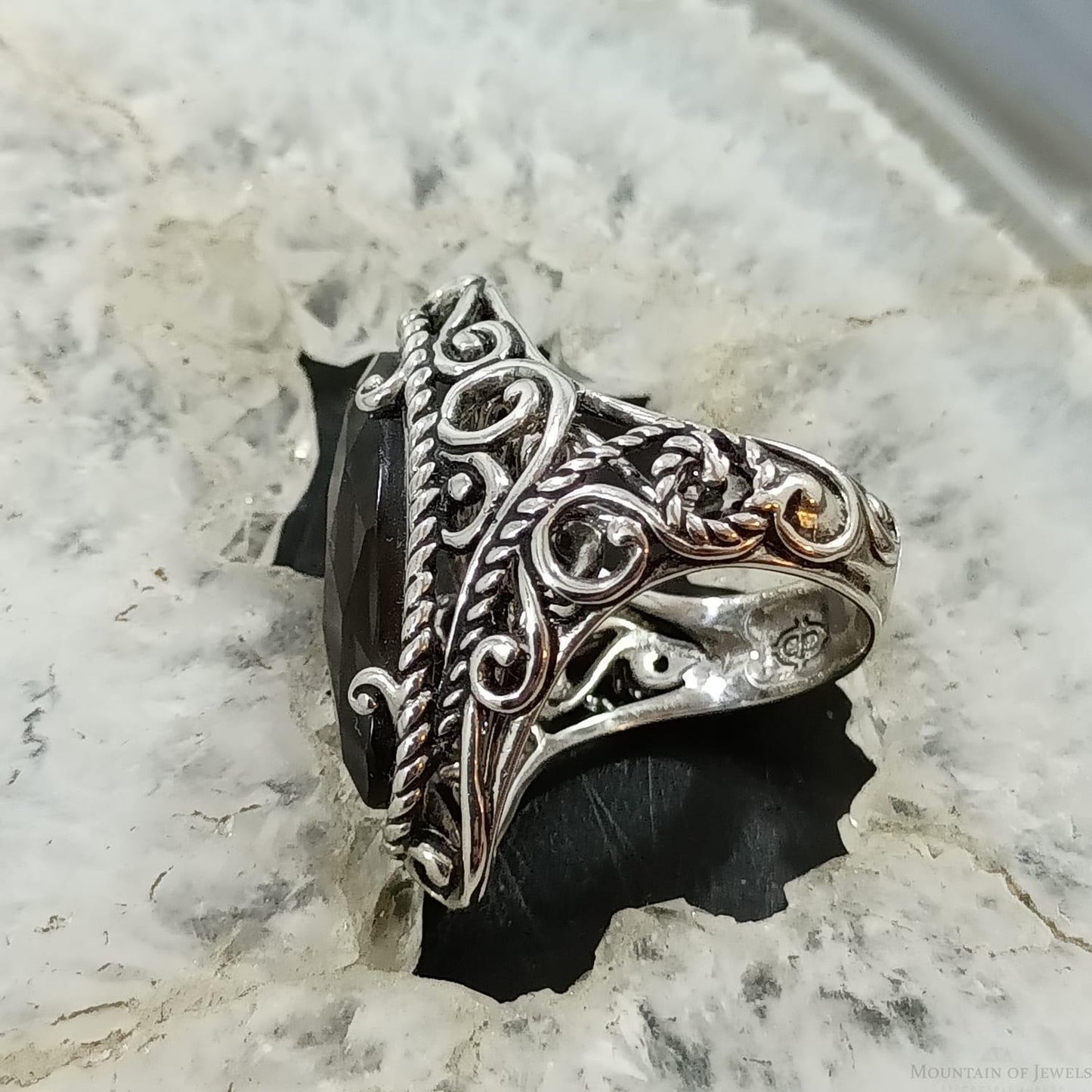 Carolyn Pollack Sterling Silver Elongated Oval Faceted Smoky Quartz Ring Size 5.25 For Women