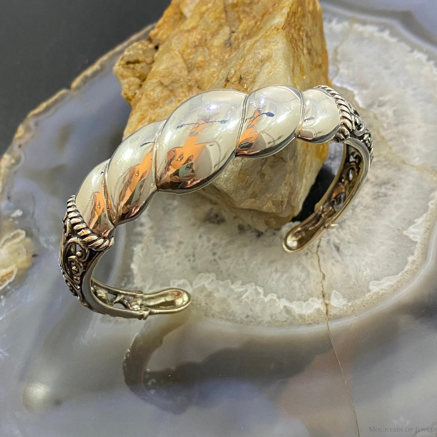 Carolyn Pollack Southwestern Style Sterling Silver Bold Swirl Design Bracelet For Women