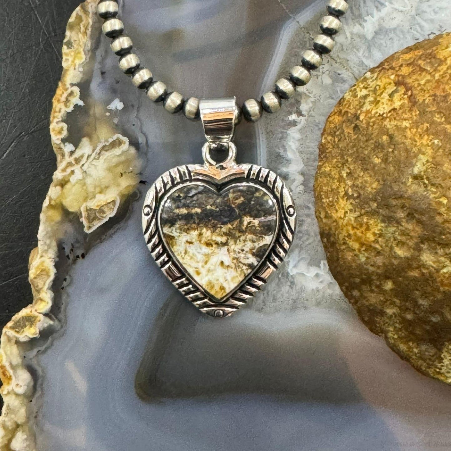 Native American Sterling Silver Wild Horse Heart Pendant For Women #4