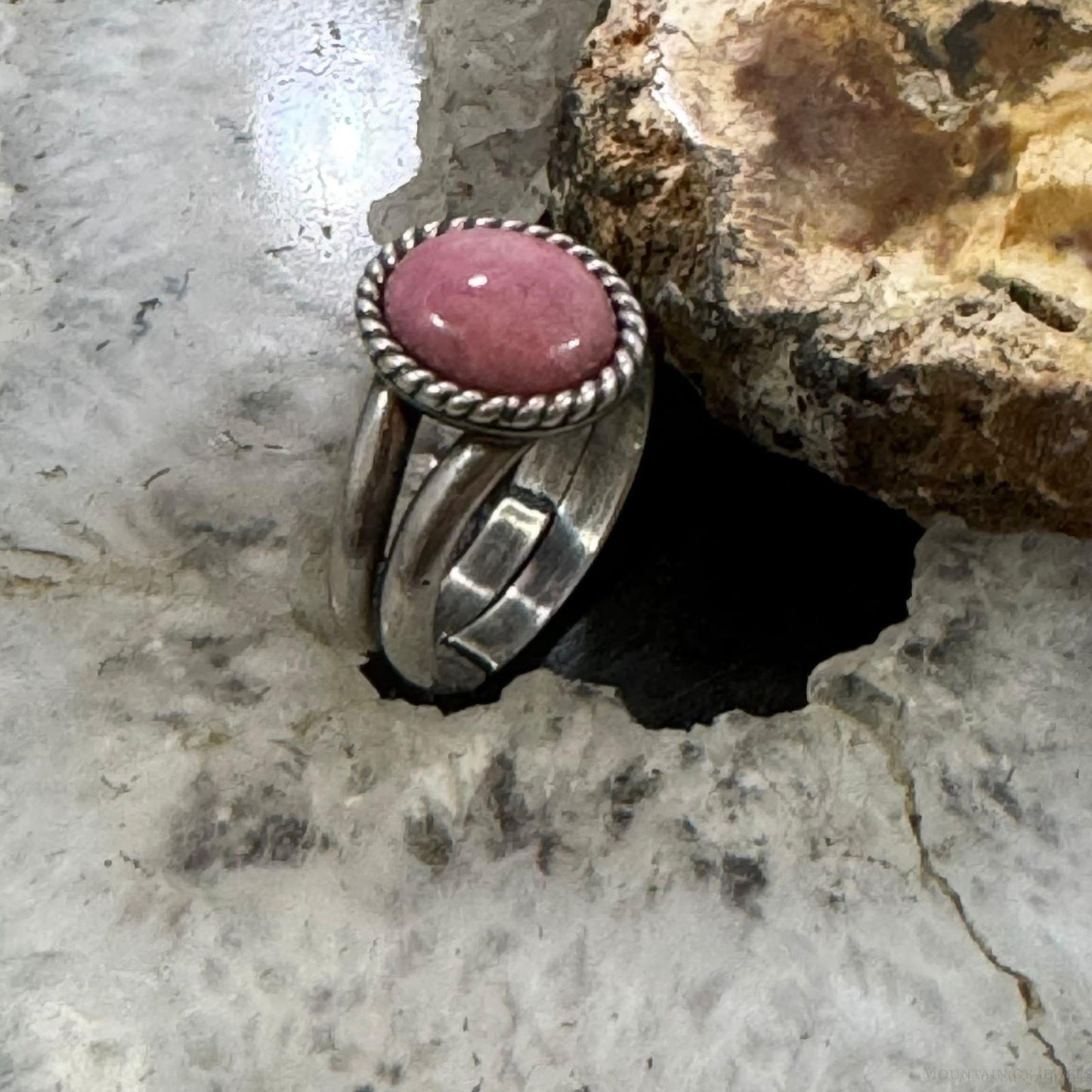 Carolyn Pollack Southwestern Style Sterling Silver Oval Rhodonite Ring Size 6 For Women