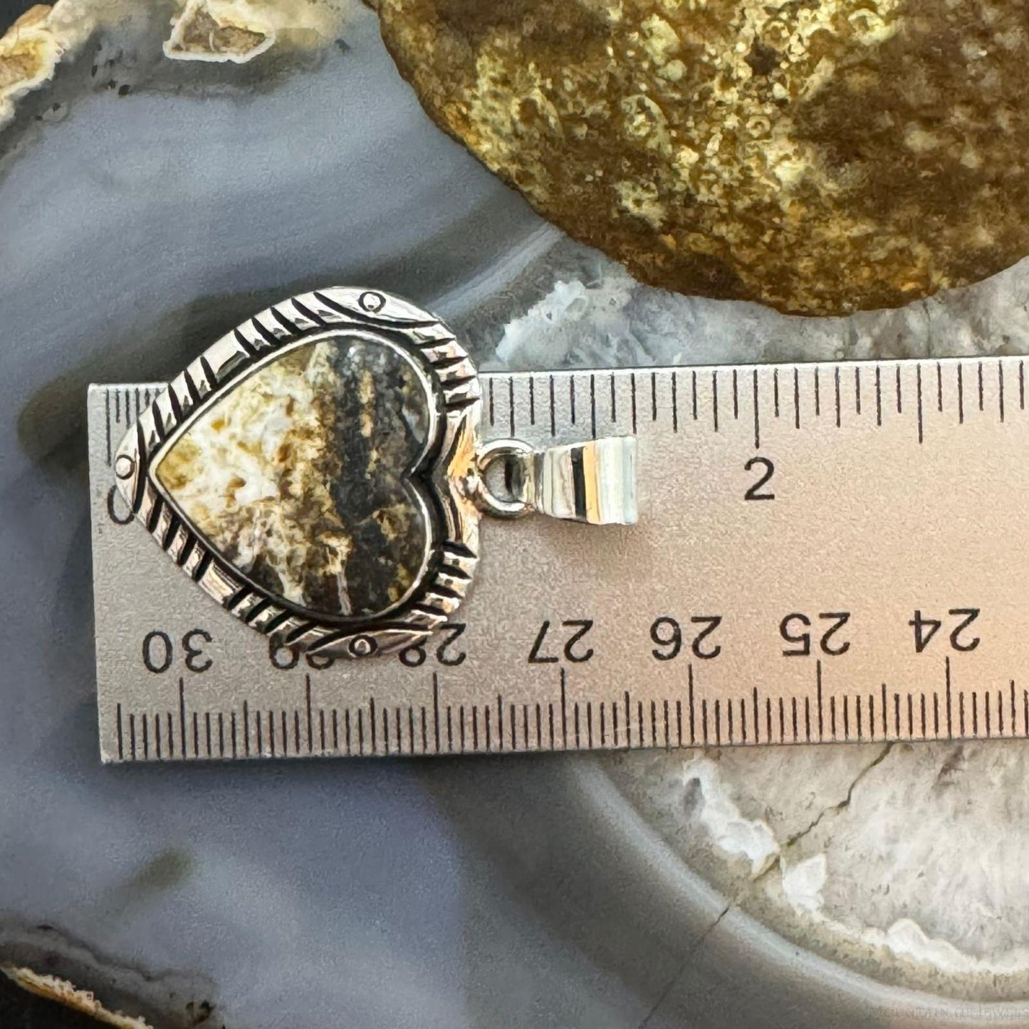 Native American Sterling Silver Wild Horse Heart Pendant For Women #4