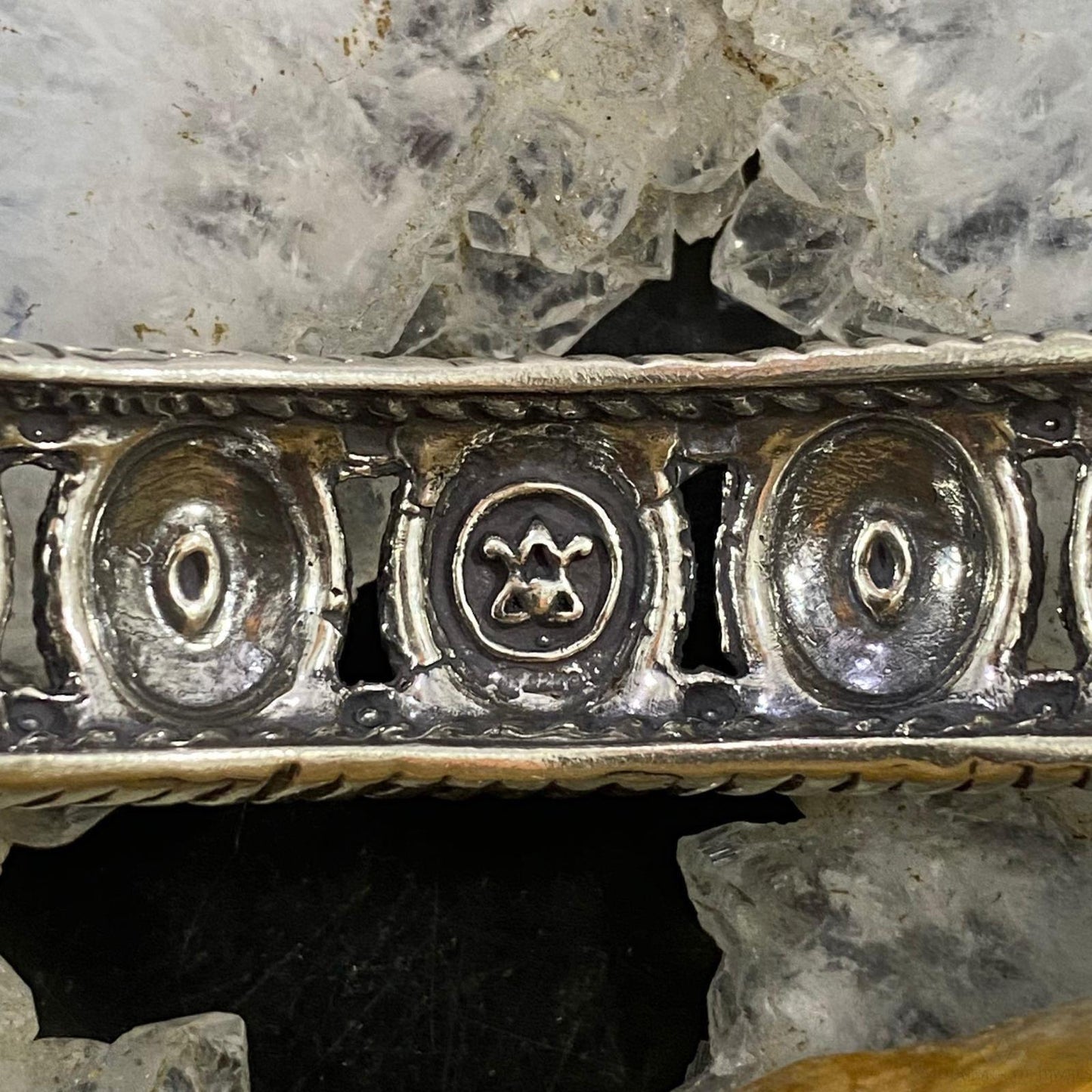 Carolyn Pollack Sterling Silver Single Row Conchos Decorated Bracelet For Women