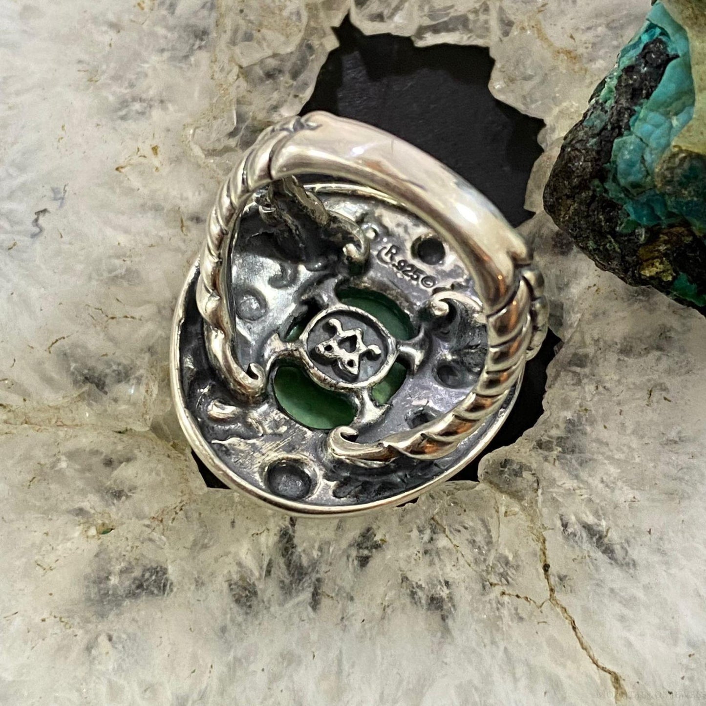 Carolyn Pollack Southwestern Style Sterling Silver Oval Turquoise Petroglyphs Decorated Ring Size 8 For Women