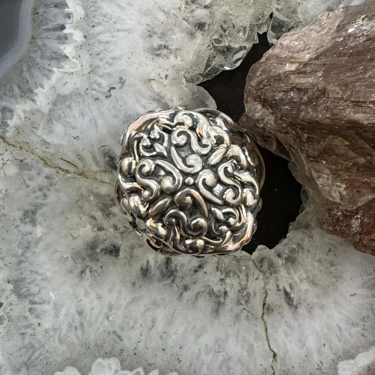 Carolyn Pollack Sterling Silver Oval With Scroll Work Ring Size 8.5 For Women