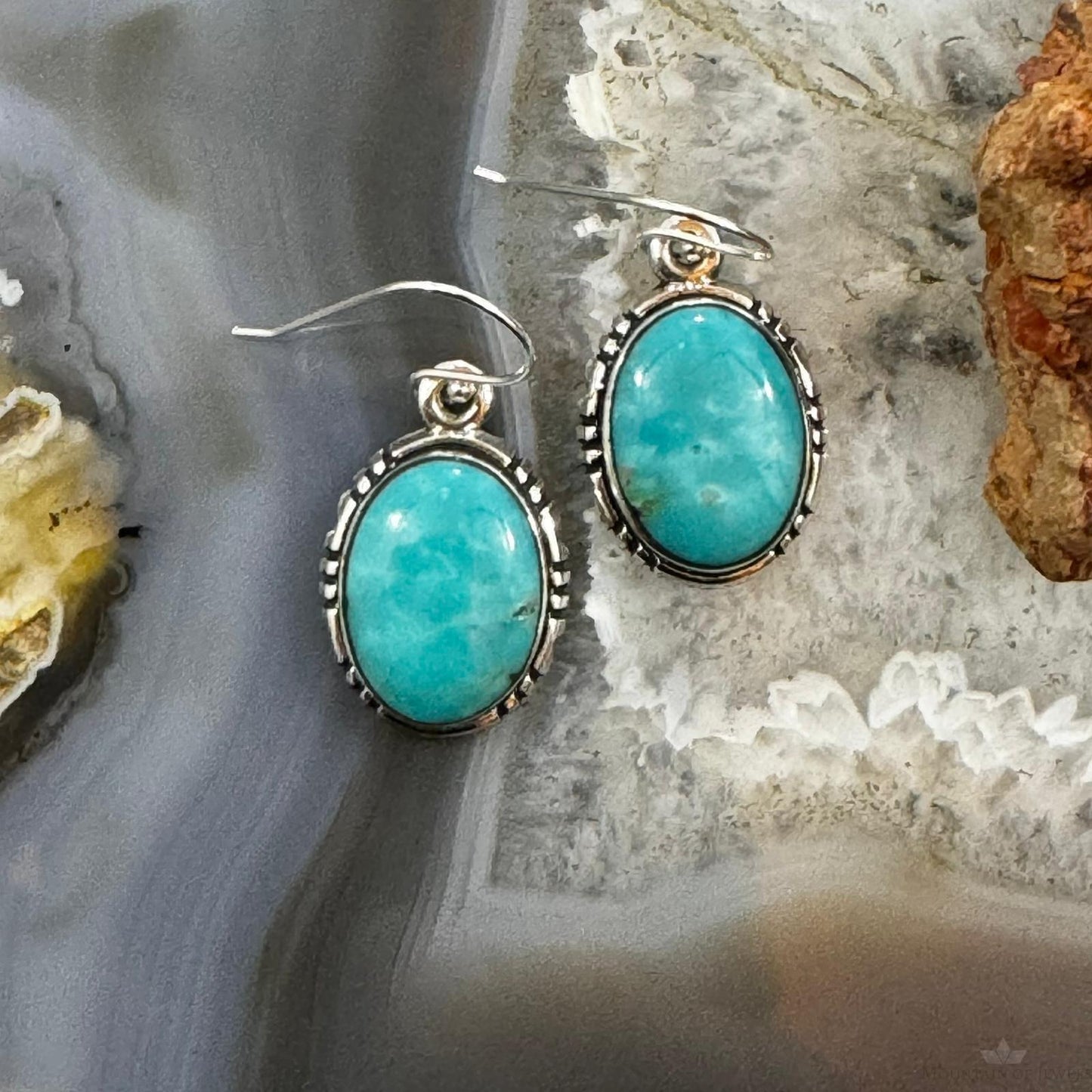 Native American Sterling Silver Oval Kingman Turquoise Dangle Earrings For Women