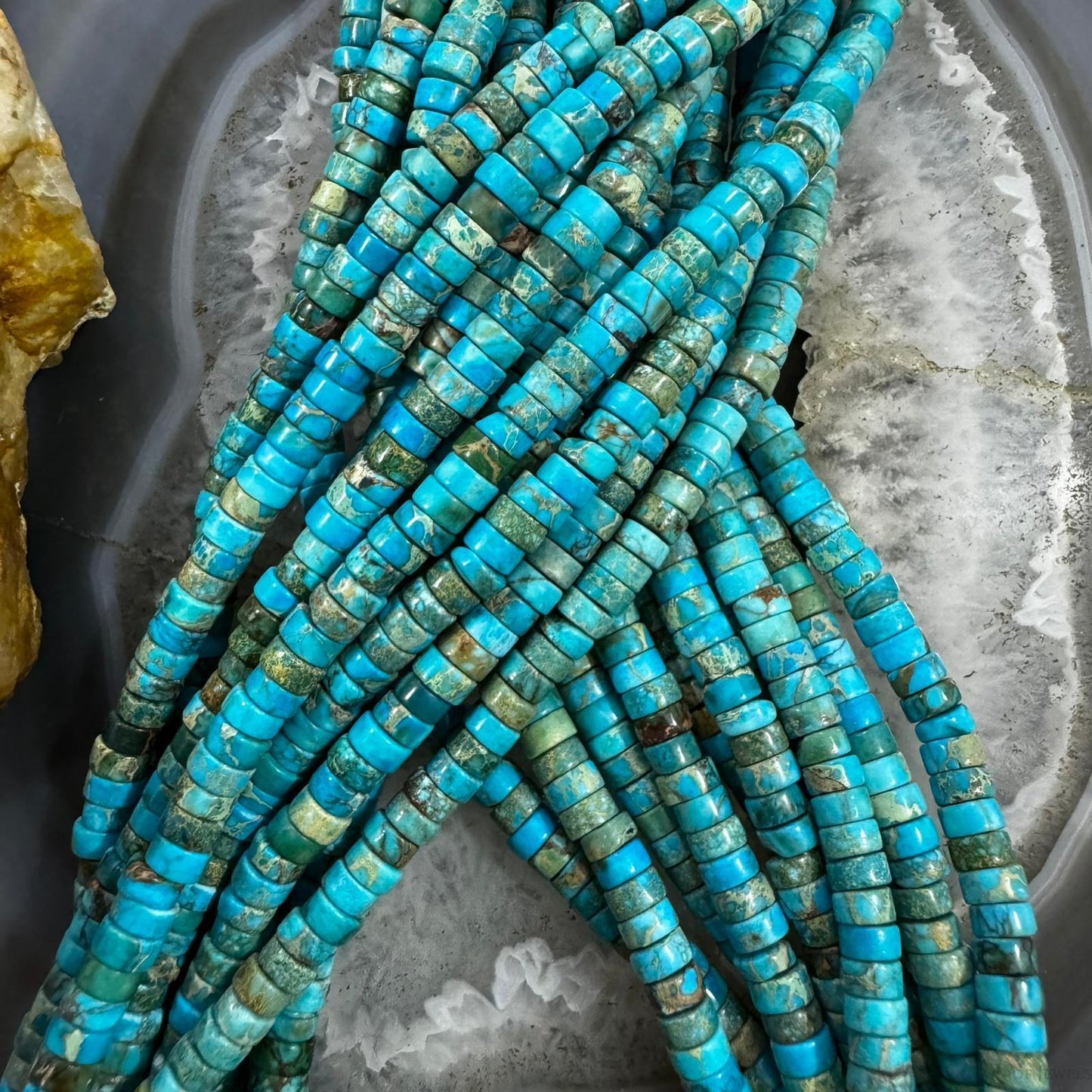 Native American Multi-color 5 mm Blue Turquoise Disc Bead 18" Necklace For Women