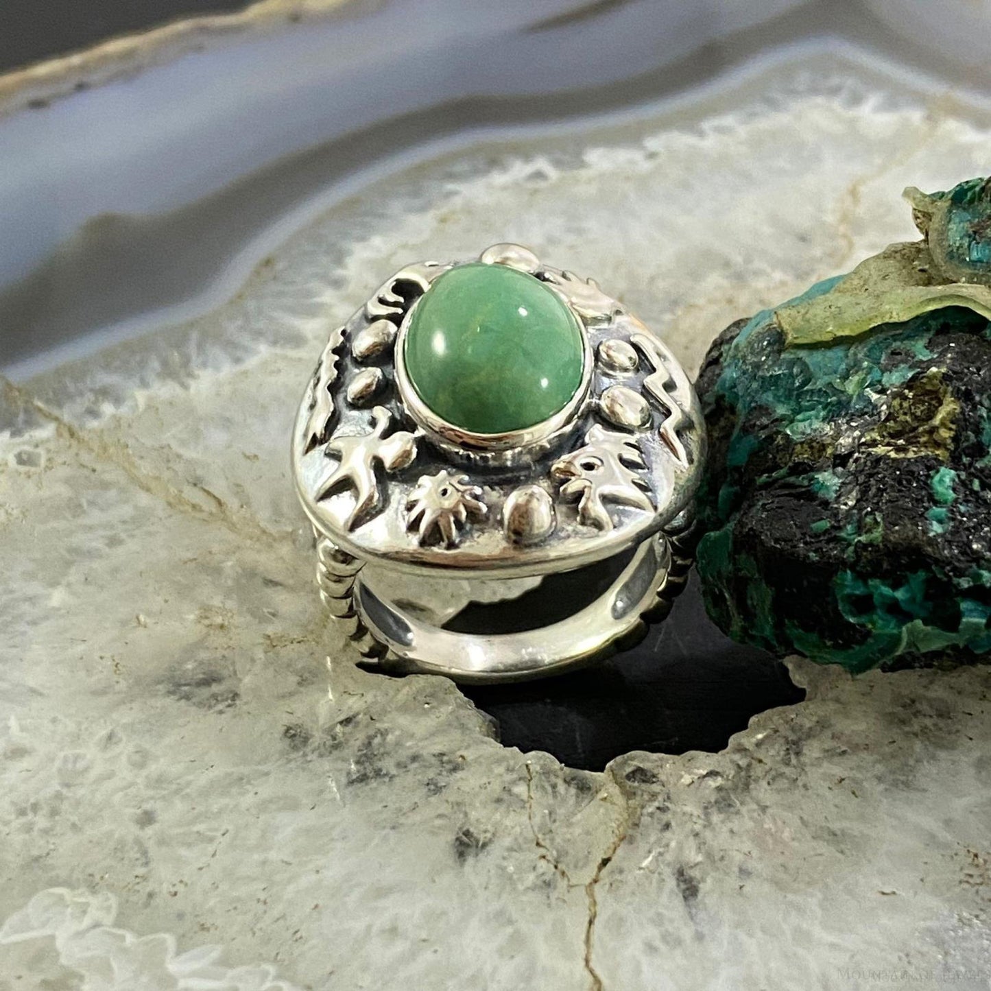 Carolyn Pollack Southwestern Style Sterling Silver Oval Turquoise Petroglyphs Decorated Ring Size 8 For Women