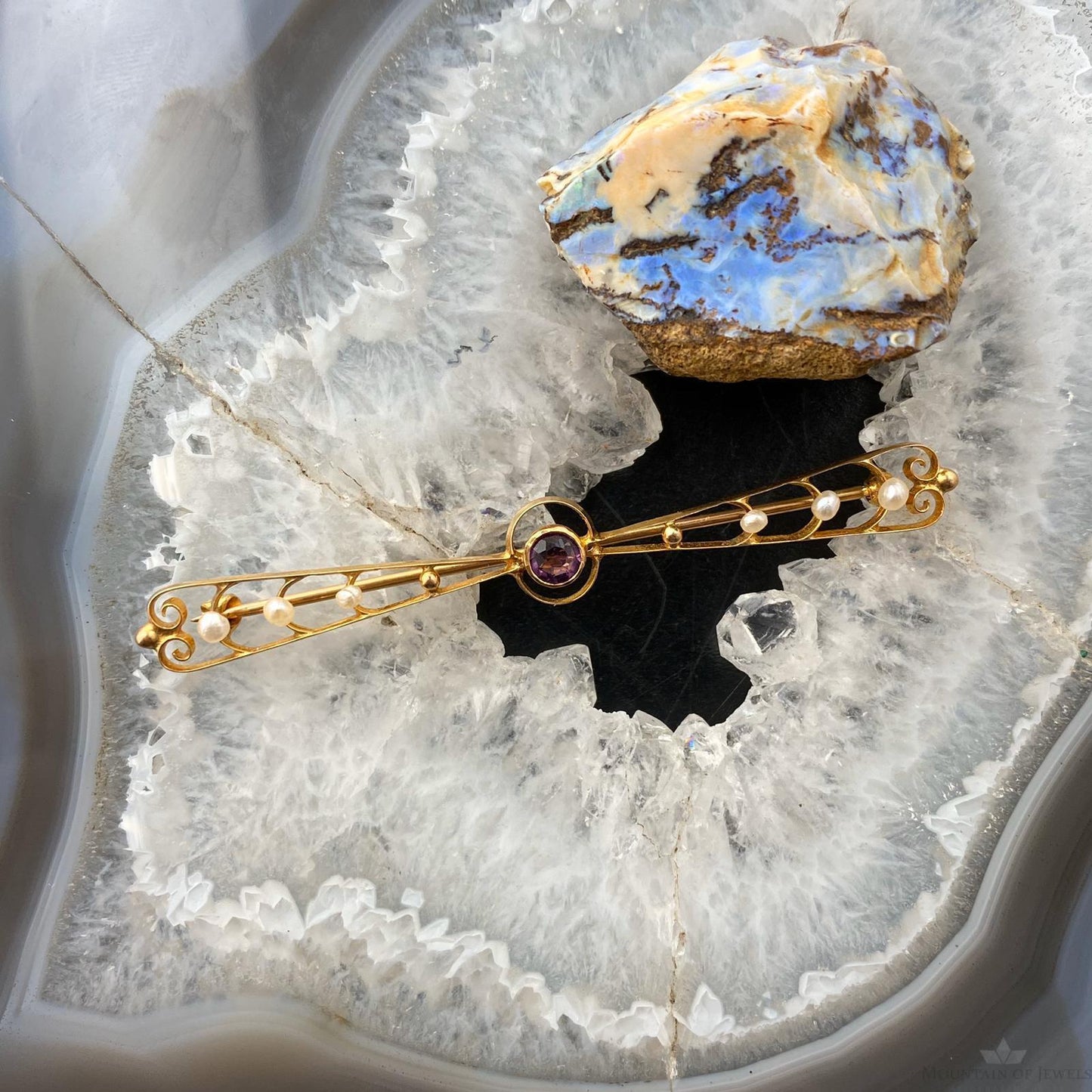 10K Yellow Gold Pearls and Amethyst Dainty Brooch For Women