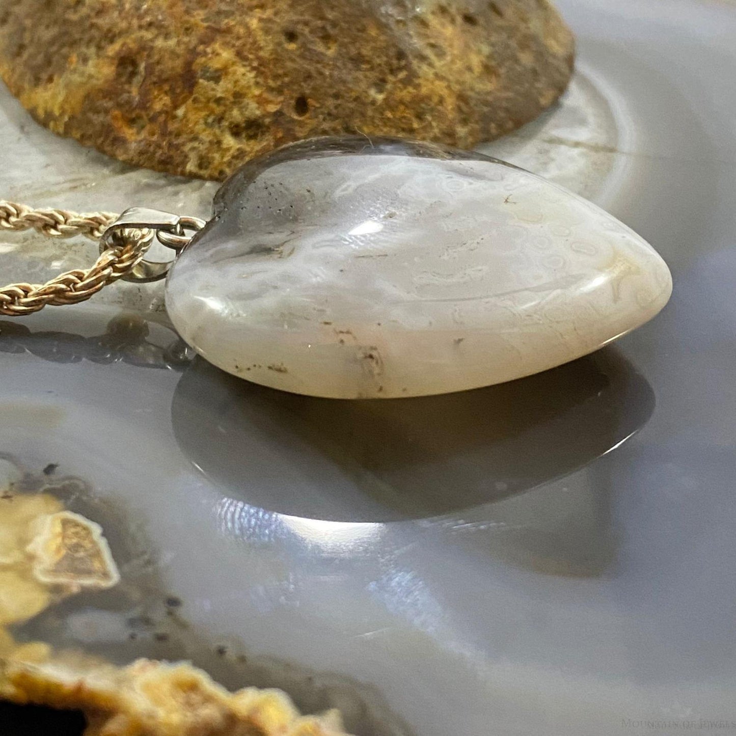 Heart Shape Slab Phantom Agate Fashion Pendant For Women