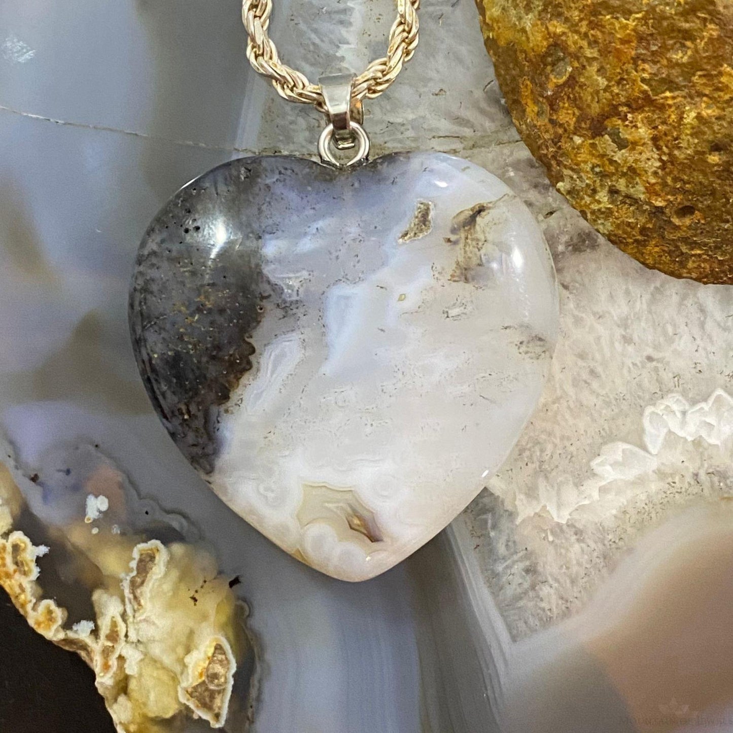 Heart Shape Slab Phantom Agate Fashion Pendant For Women