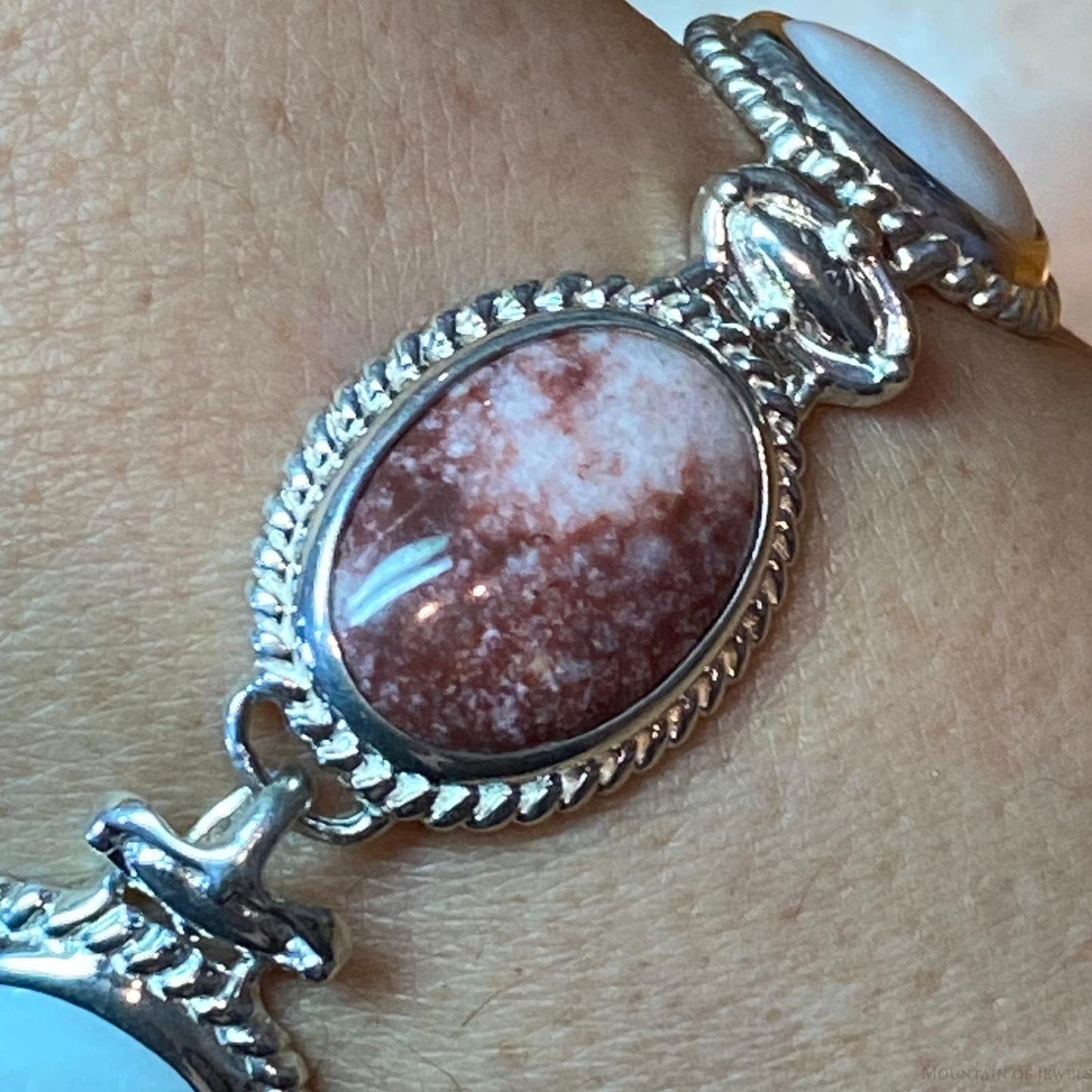 Carolyn Pollack Sterling Silver Wild Horse & White Agate Link Bracelet For Women