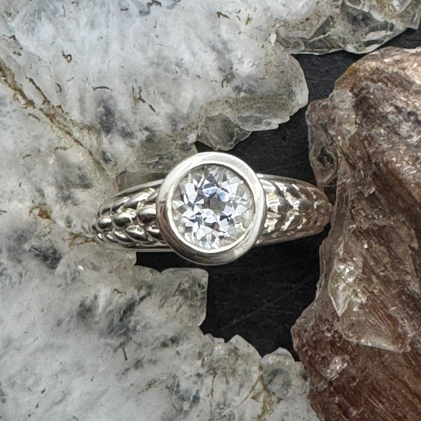 Carolyn Pollack Sterling Silver White Topaz Decorated Shank Ring Size 7 For Women