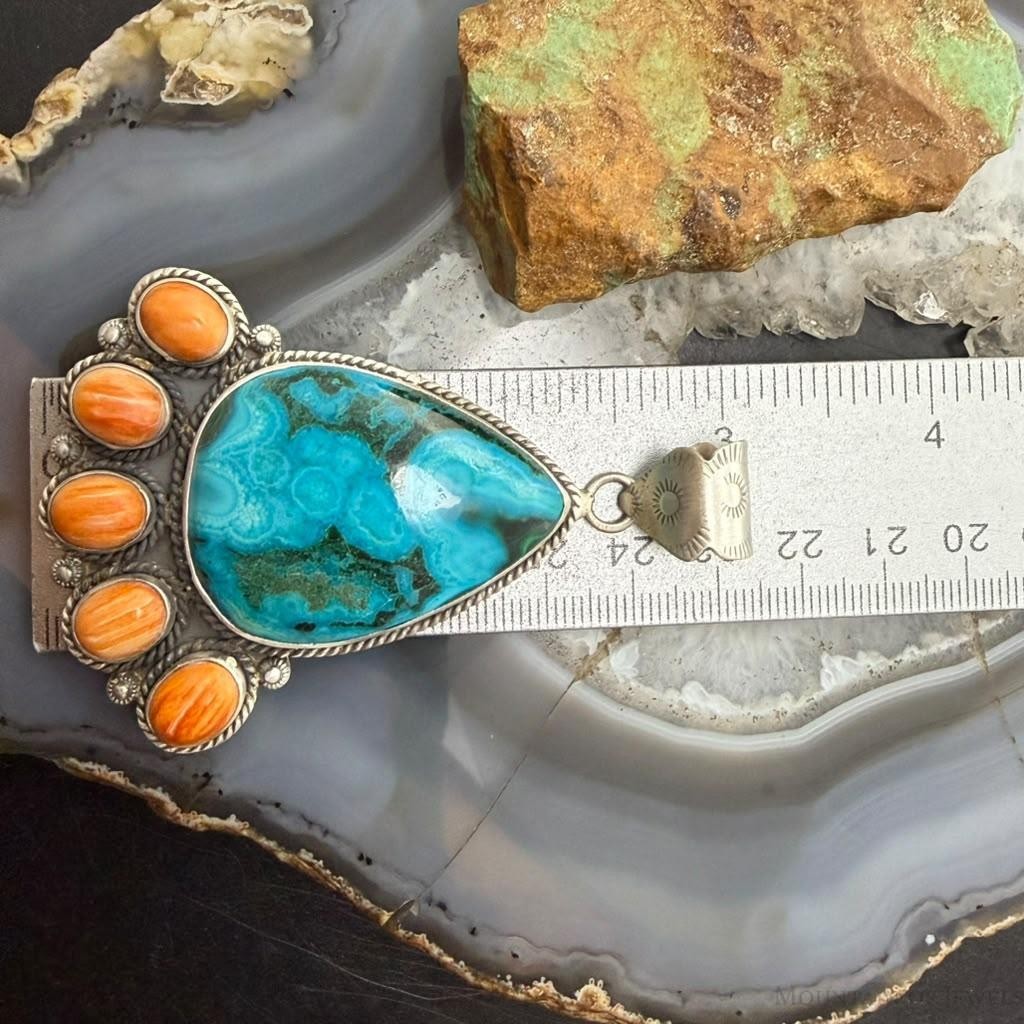 Sterling Silver Southwestern Style Malachite Chrysocolla&Spiny Oyster Decorated Pendant