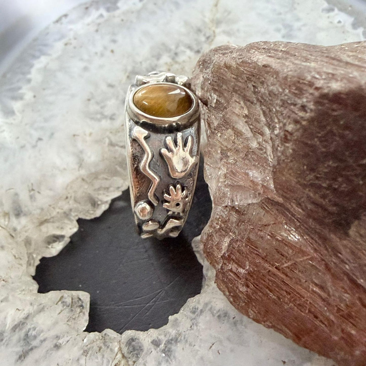 Jody Naranjo Vintage Sterling Silver Tiger's Eye Petroglyph Ring Size 8 For Women