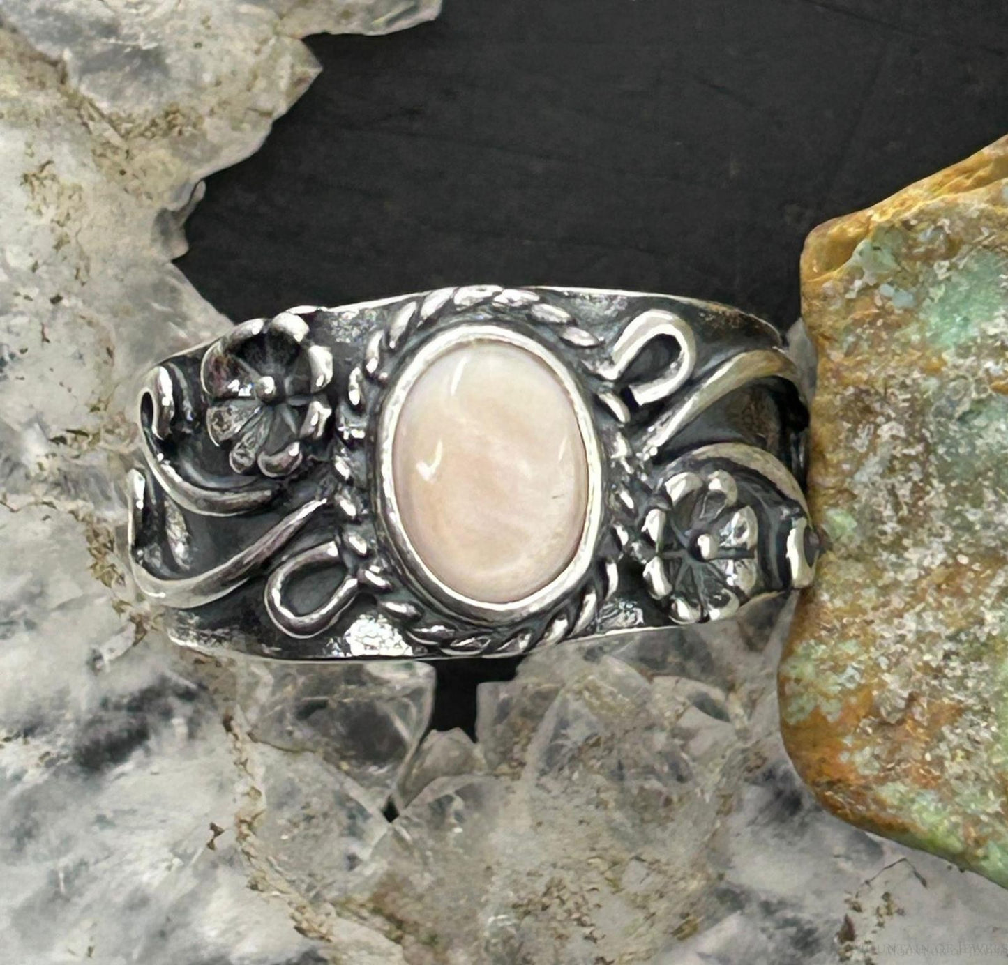 Carolyn Pollack Sterling Silver Oval Mother of Pearl Decorated Ring For Women