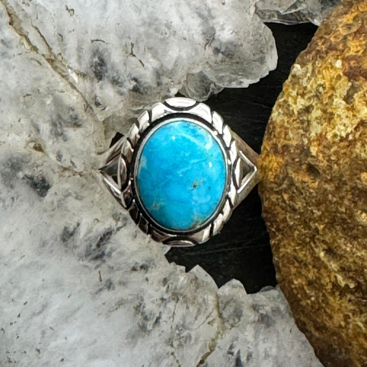 Native American Sterling Silver Oval Kingman Turquoise Ring Size 6 For Women