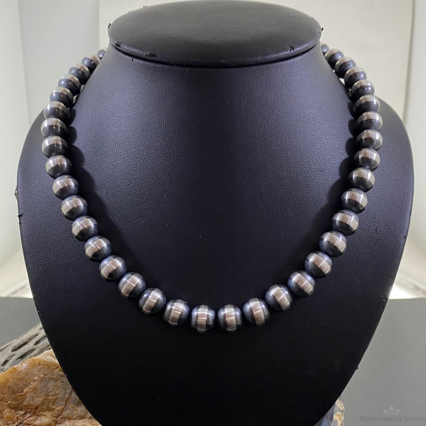 Navajo Pearl Beads 10 mm Sterling Silver Necklace Length 18" For Women