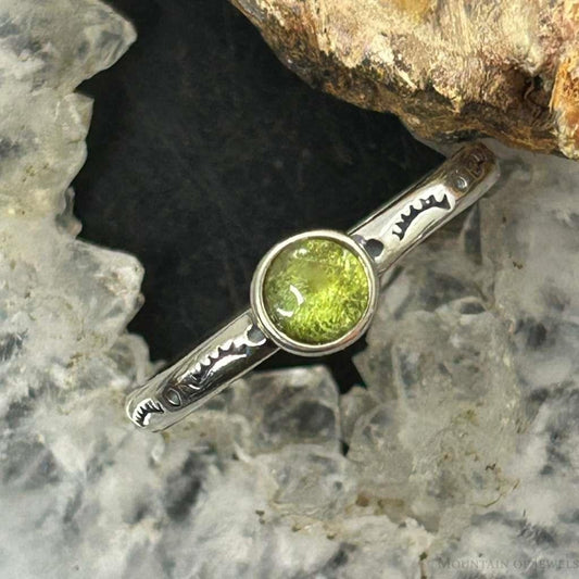 Carolyn Pollack Sterling Silver Rounded Peridot Slim Decorated Ring For Women