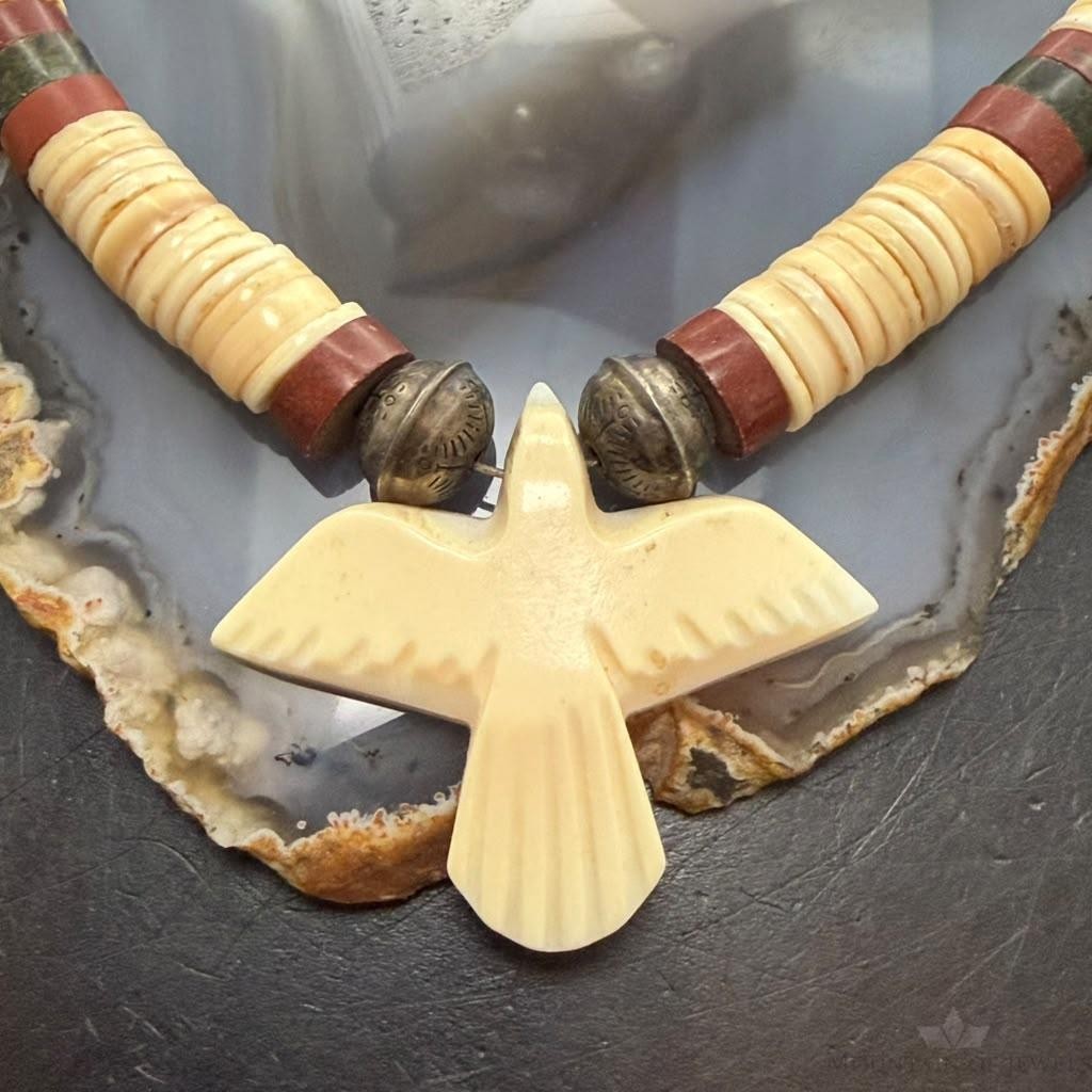Vintage Native American Shell Beads & Jasper w/ Bird Pendant Necklace For Women