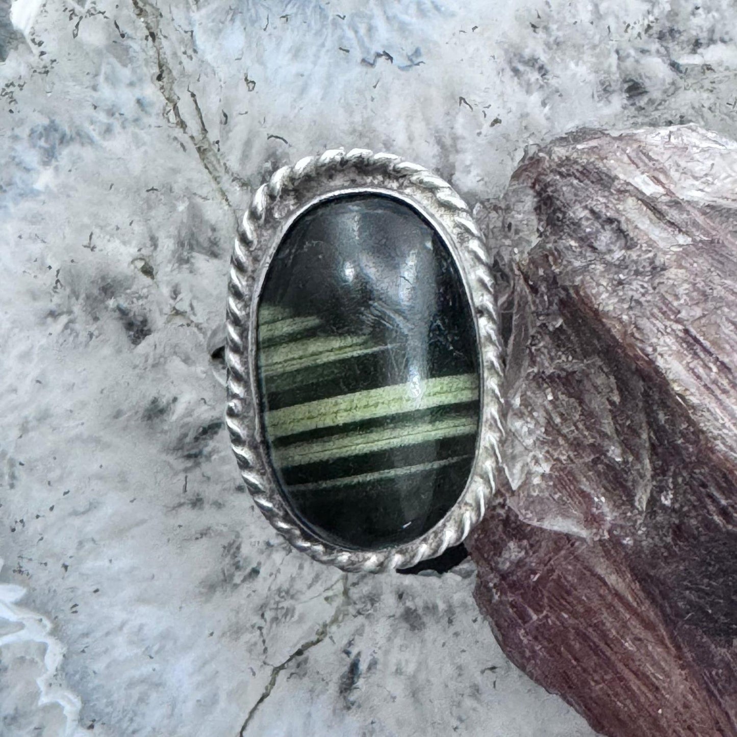 Vintage Native American Silver Oval Blackjack Decorated Ring Size 7 For Women