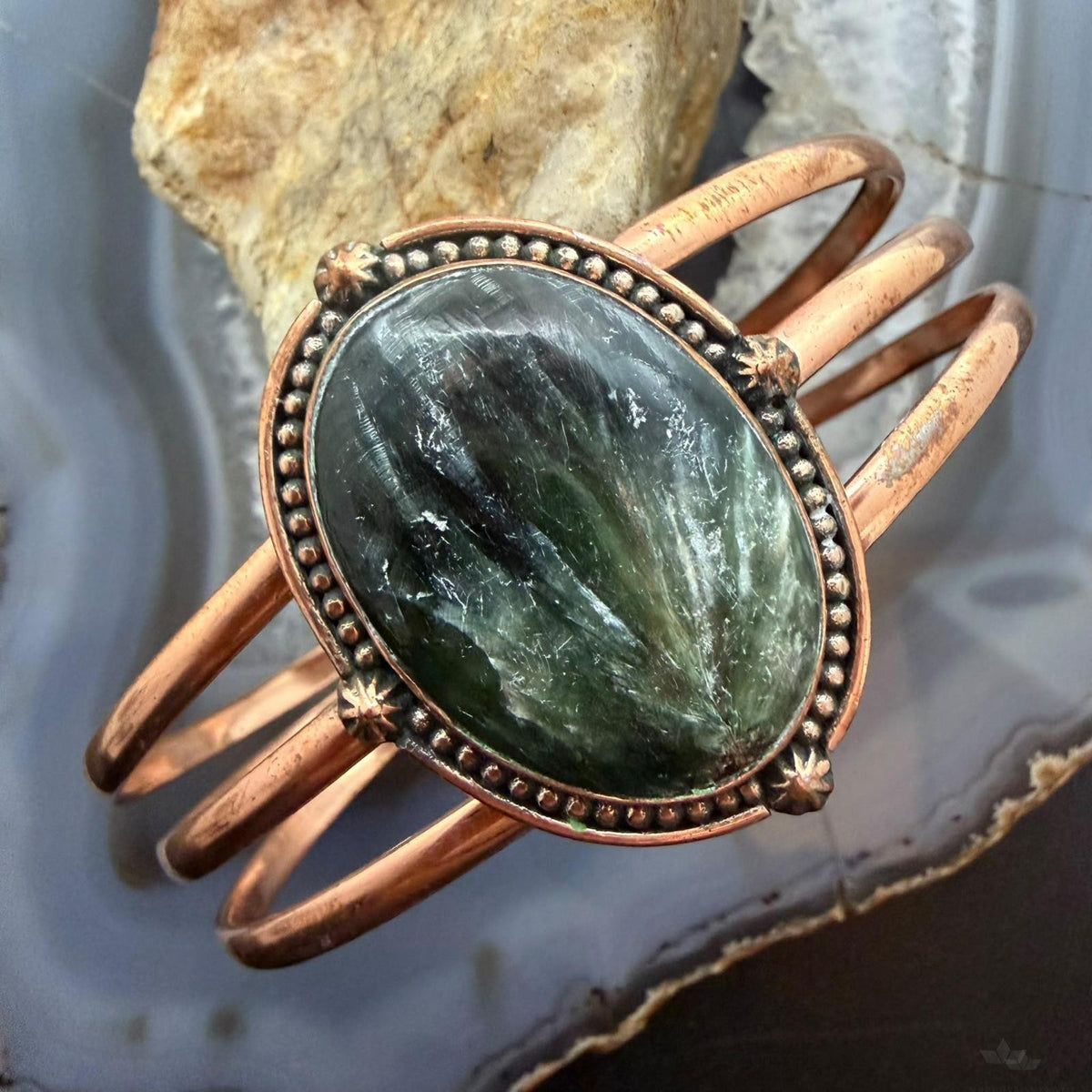 Copper Southwestern Style Oval Serpentine Decorated Bracelet For Women
