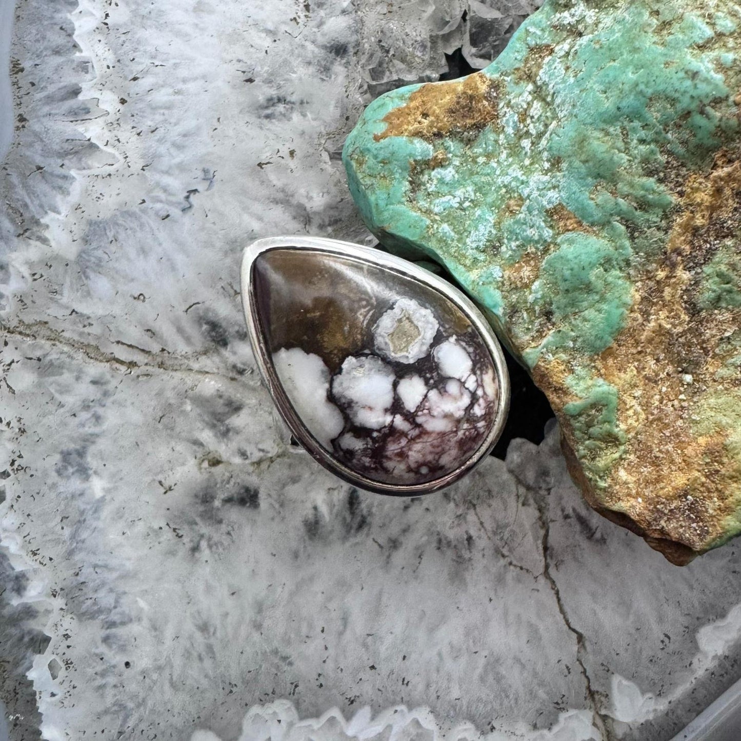 Sterling Silver Southwestern Style Teardrop Wild Horse Decorated Ring Size 6.75 For Women