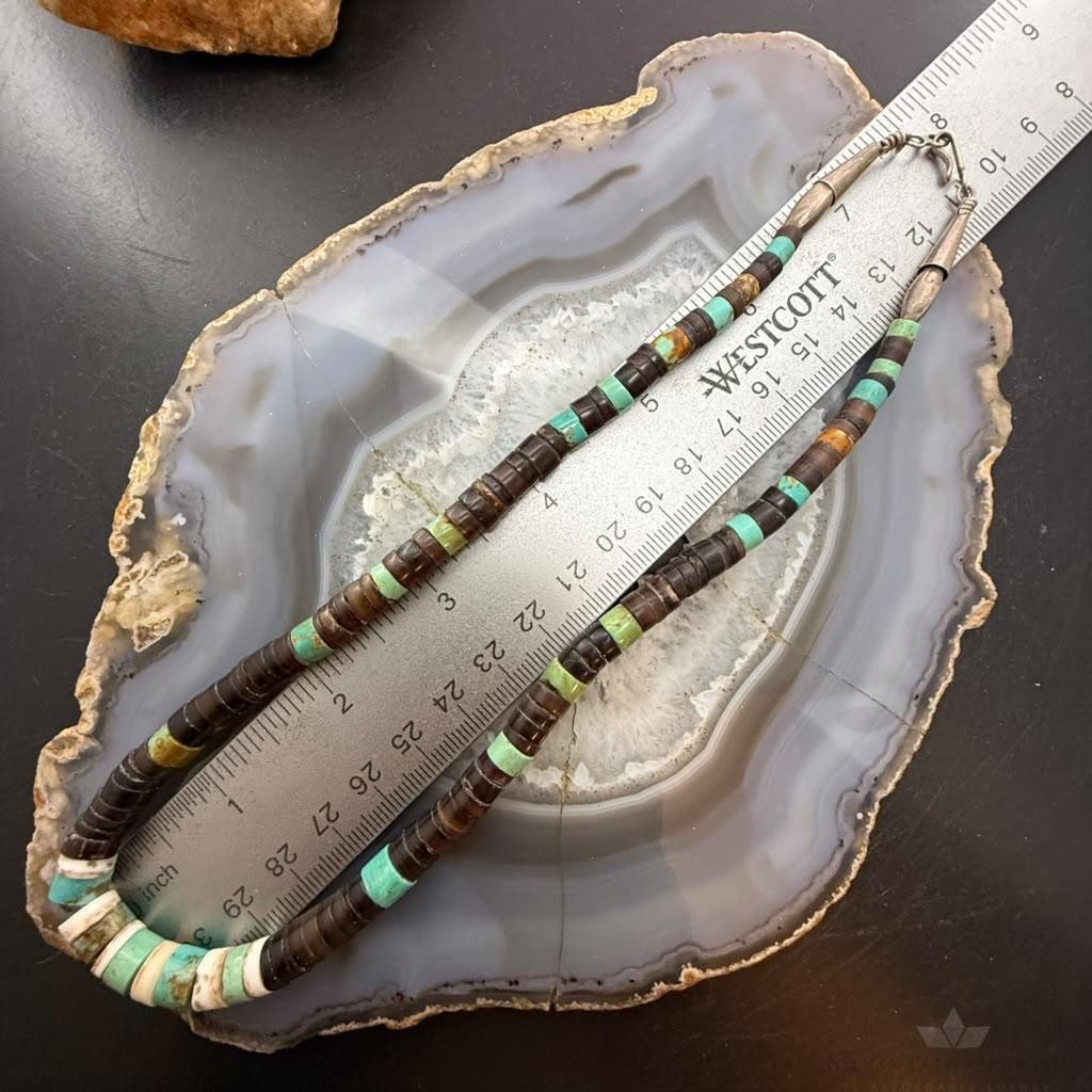 Vintage Native American Heishi Shell and Turquoise Beads 16" Necklace For Women