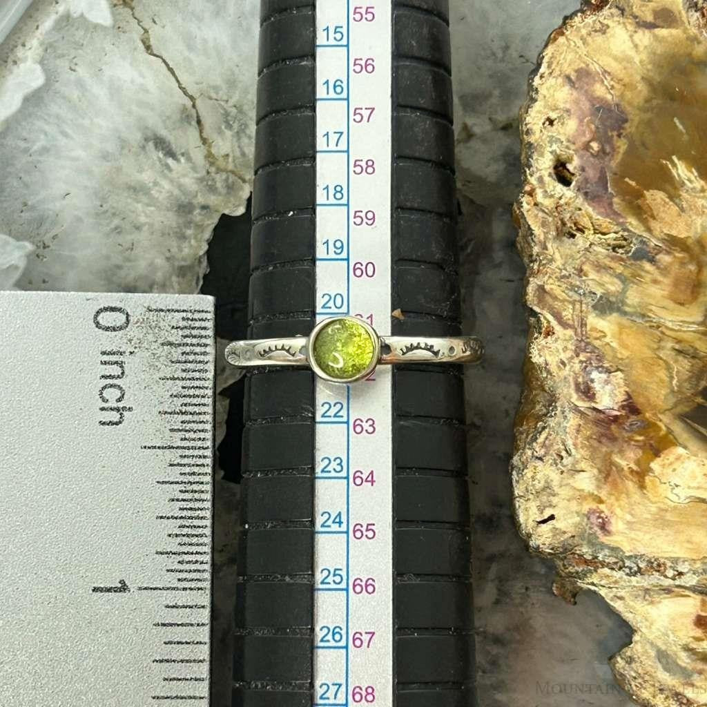 Carolyn Pollack Sterling Silver Rounded Peridot Slim Decorated Ring For Women