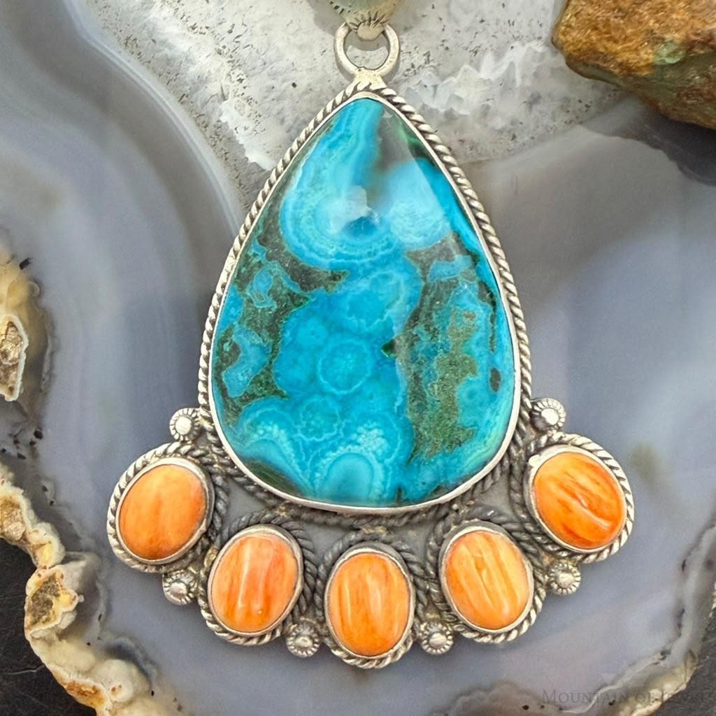Sterling Silver Southwestern Style Malachite Chrysocolla&Spiny Oyster Decorated Pendant