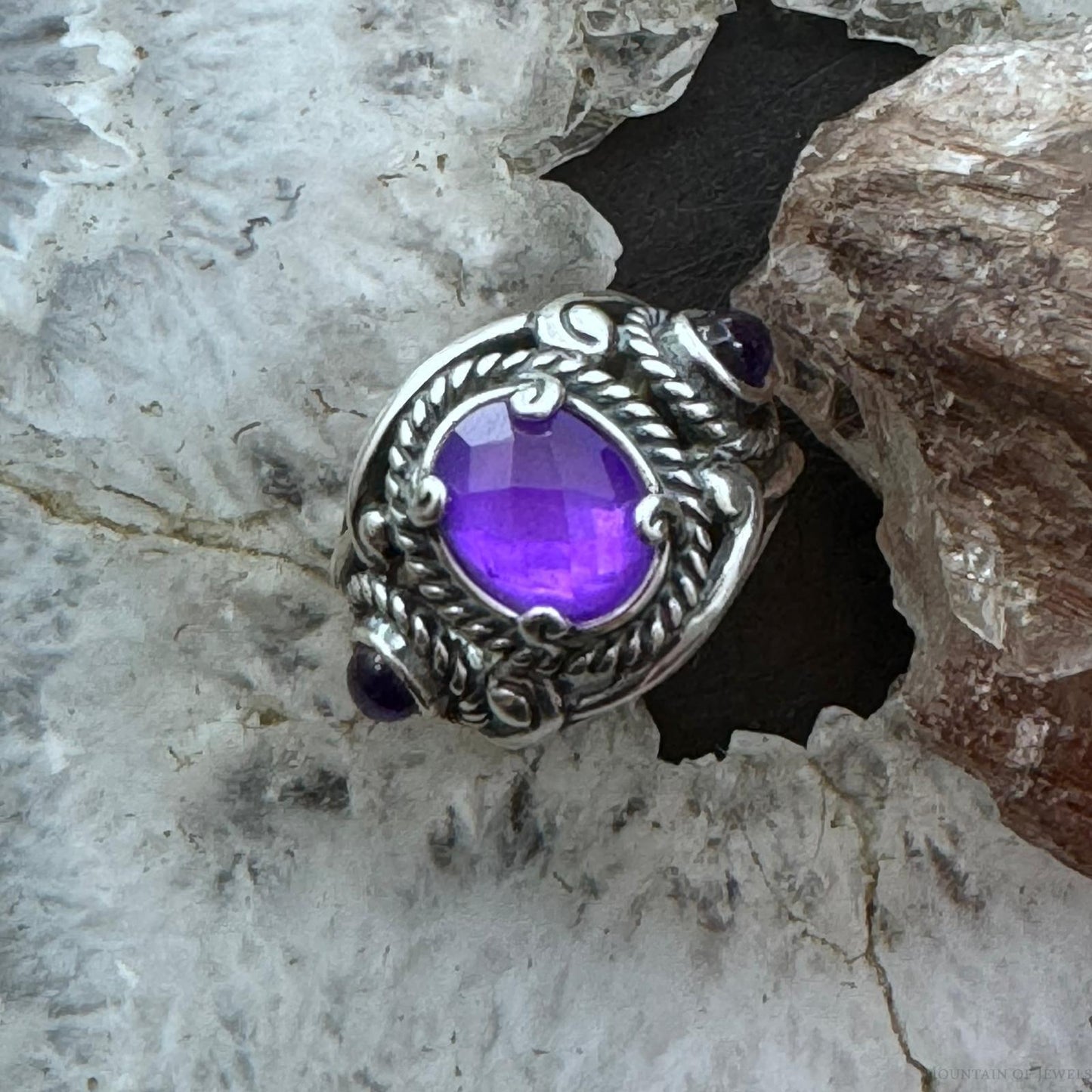 Carolyn Pollack Sterling Silver 3 Amethyst Decorated Doublet Ring Size 5 For Women