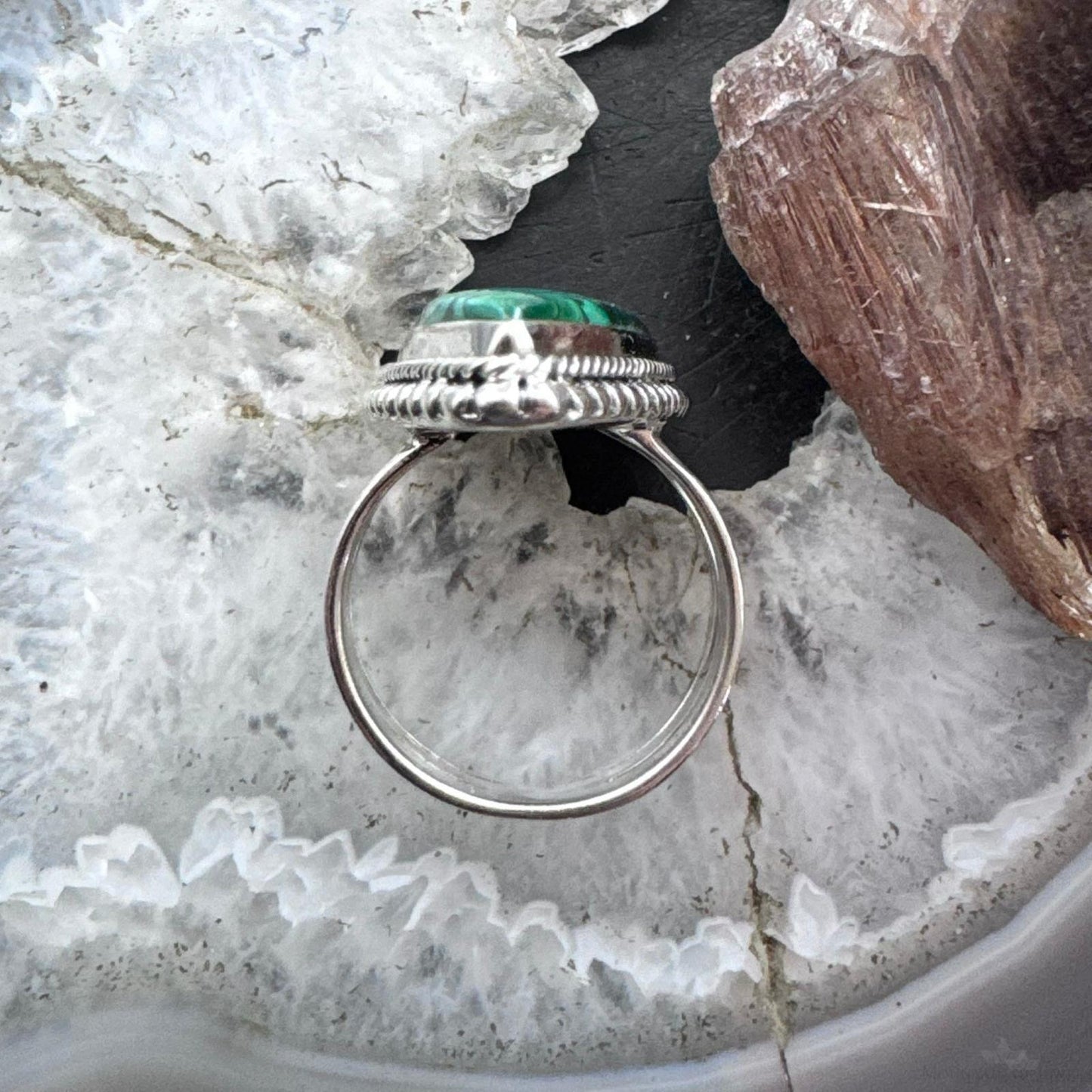 Sterling Silver Southwestern Style Elongated Teardrop Malachite Decorated Ring Size 9 For Women