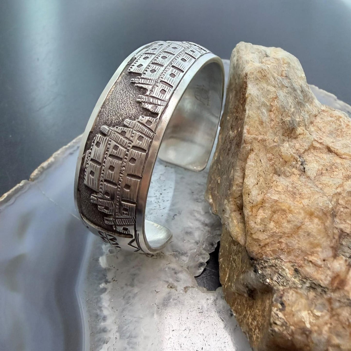 Alex Becenti Native American Sterling Silver Taos Pueblo Storyteller Unisex Cuff