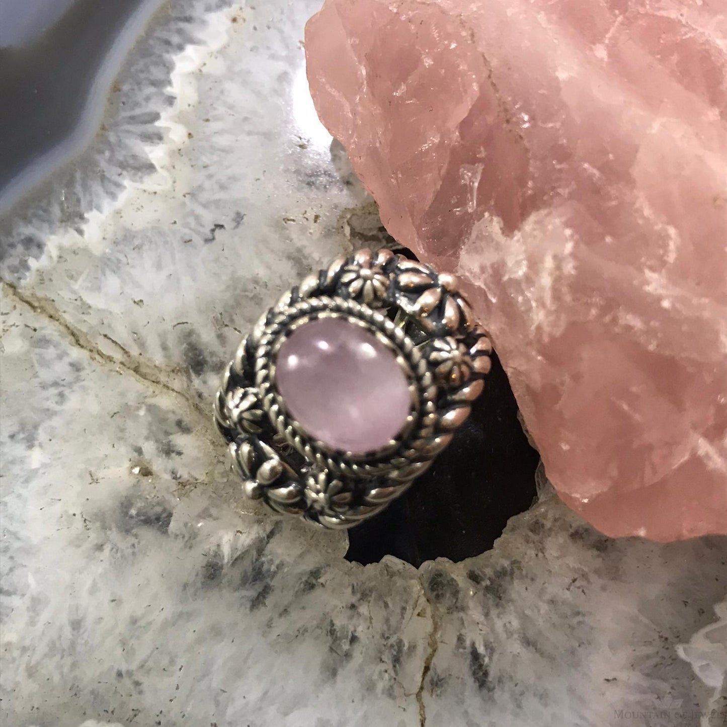 Carolyn Pollack Sterling Silver Oval Rose Quartz Decorated Ring Sz 7.5 For Women