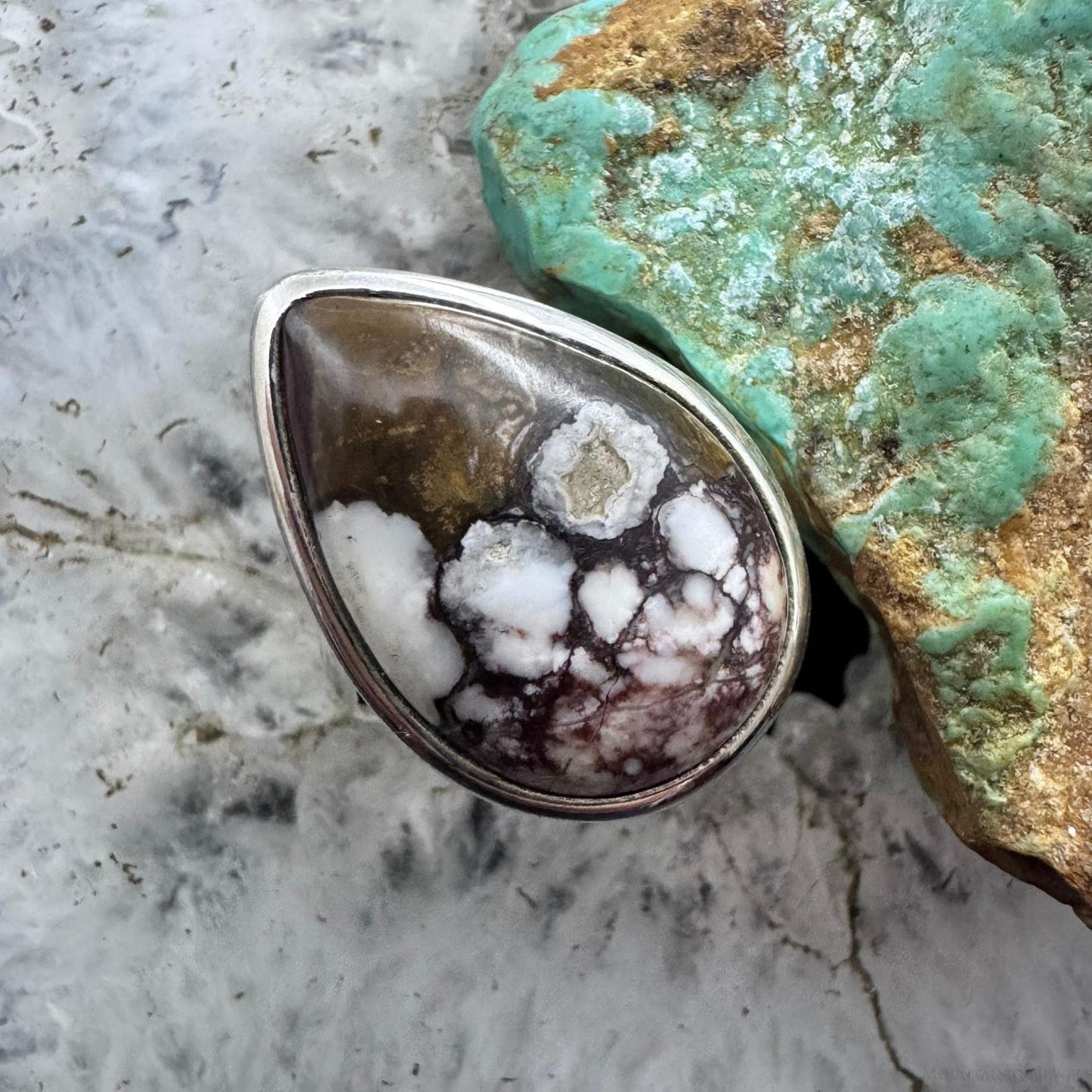Sterling Silver Southwestern Style Teardrop Wild Horse Decorated Ring Size 6.75 For Women