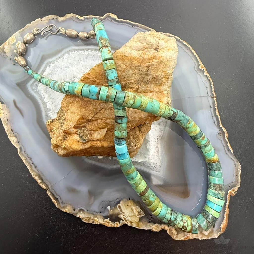 Vintage Silver Native American Graduated Turquoise Beads 18" Necklace For Women