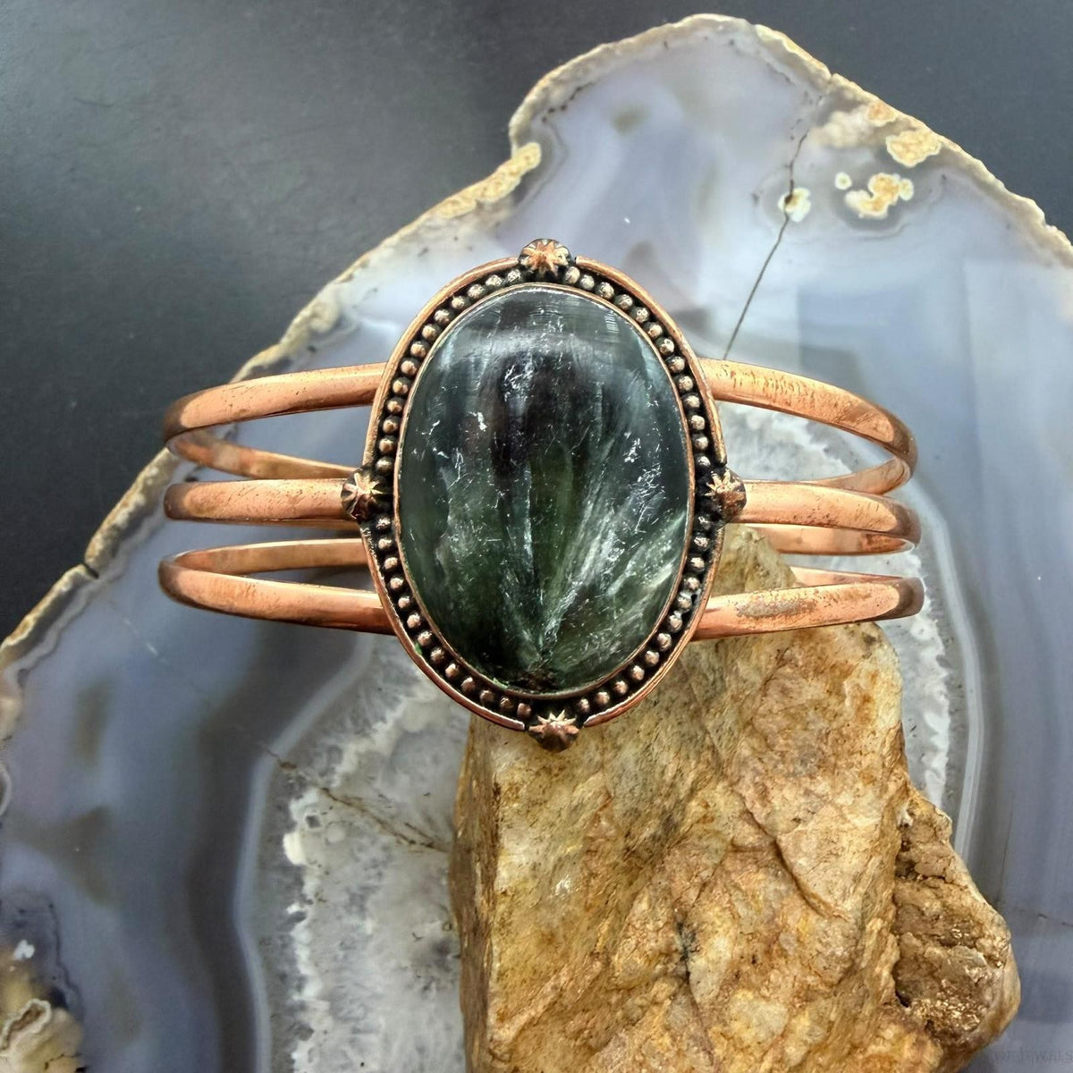 Copper Southwestern Style Oval Serpentine Decorated Bracelet For Women