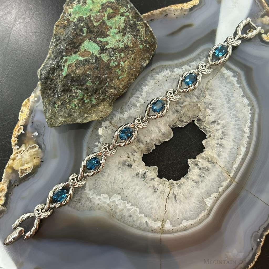 Carolyn Pollack Sterling Silver 6 Faceted Blue Topaz Link Bracelet For Women