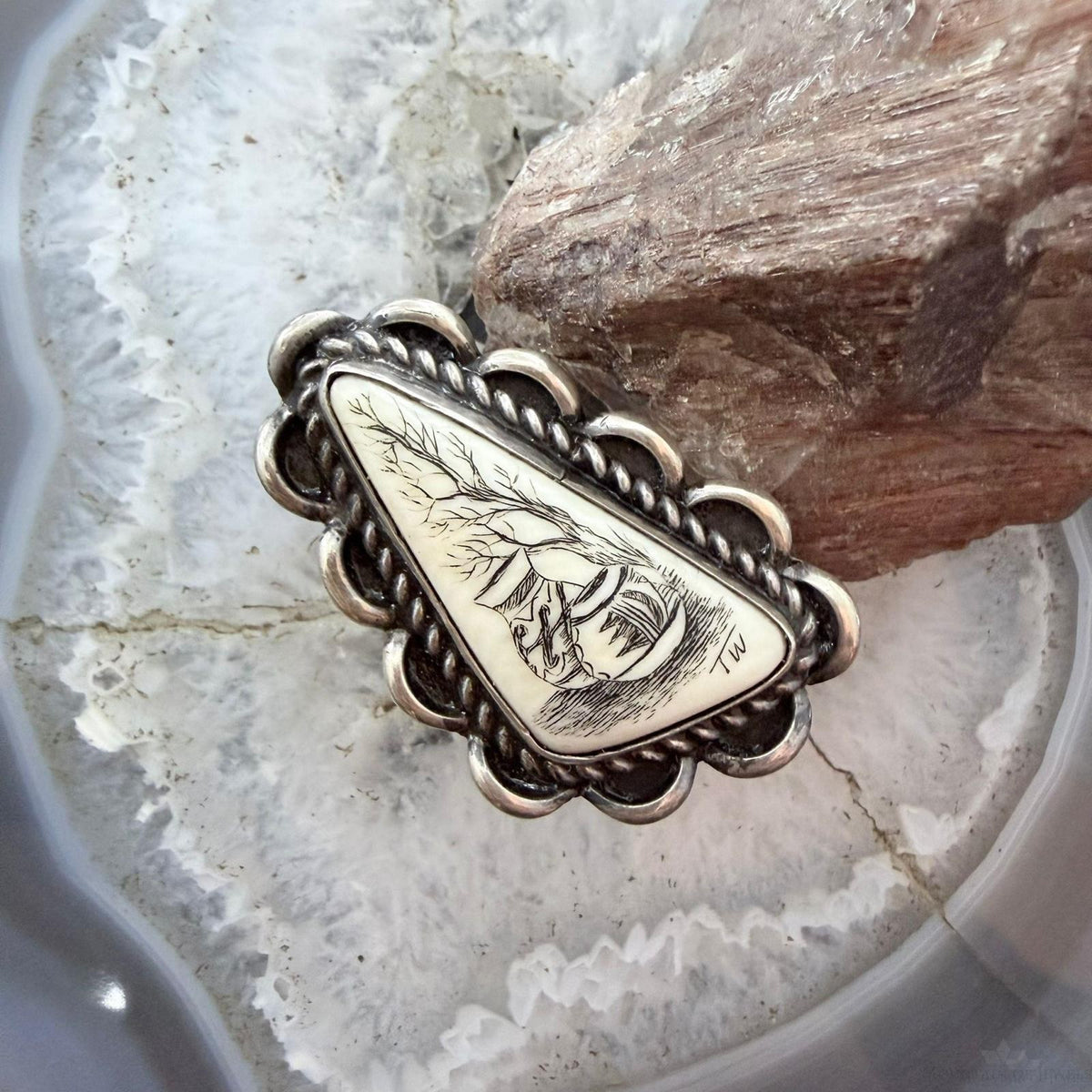 Vintage Native American Sterling Scrimshaw Style On Gemstone Ring Size 8 For Women