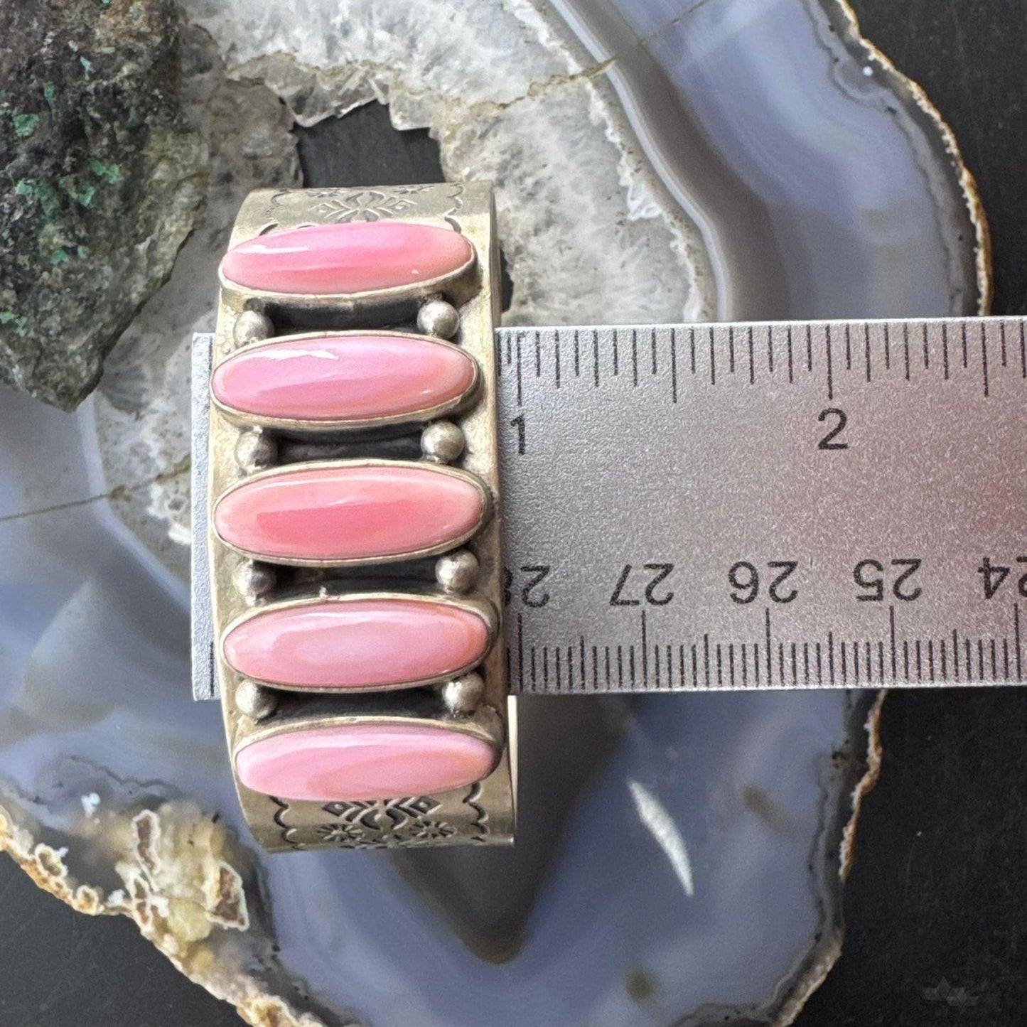Native Americn Sterling Silver Elongated Pink Conch Single Row Bracelet For Women