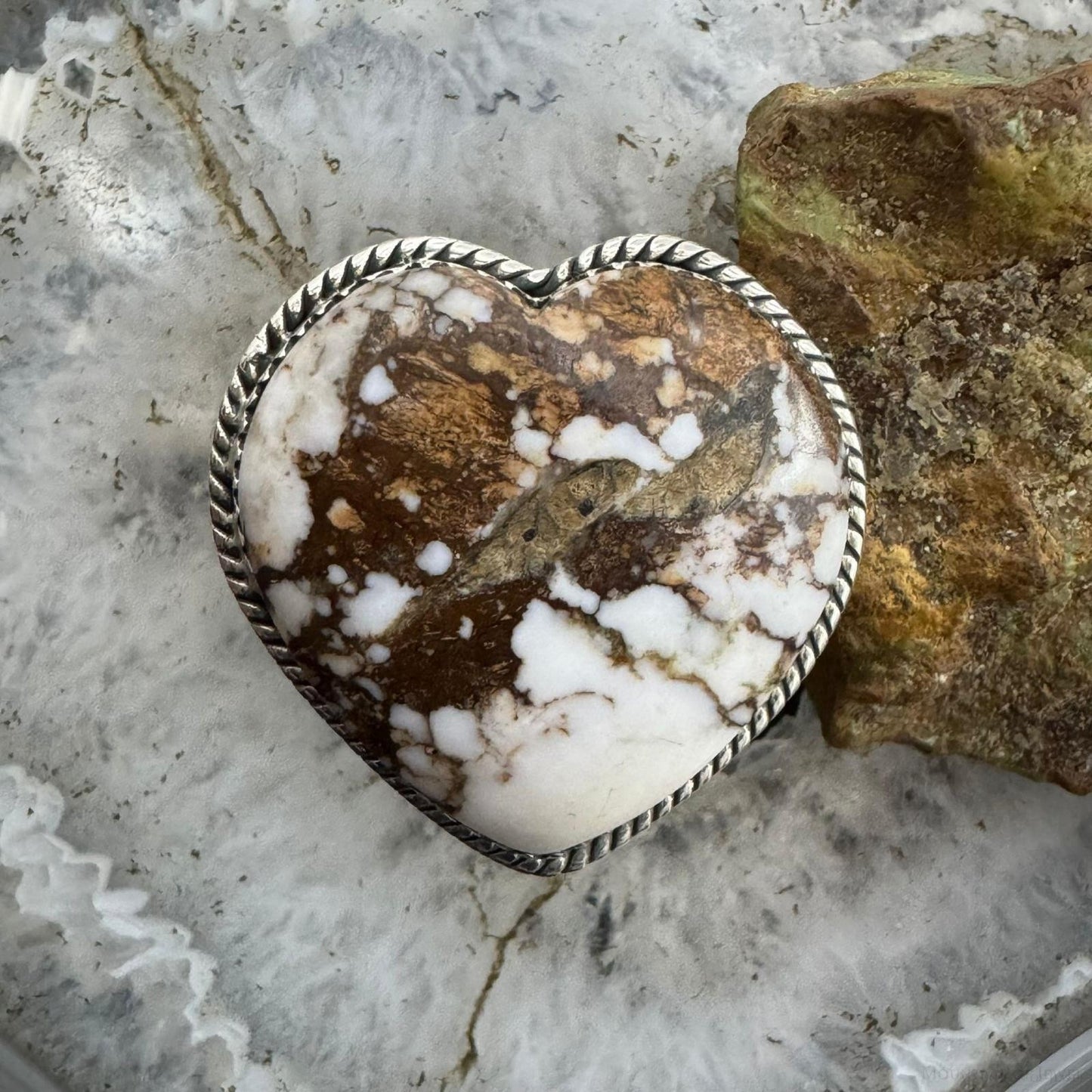 Sterling Silver Southwestern Style Wild Horse Heart Shape Ring Size 9 For Women