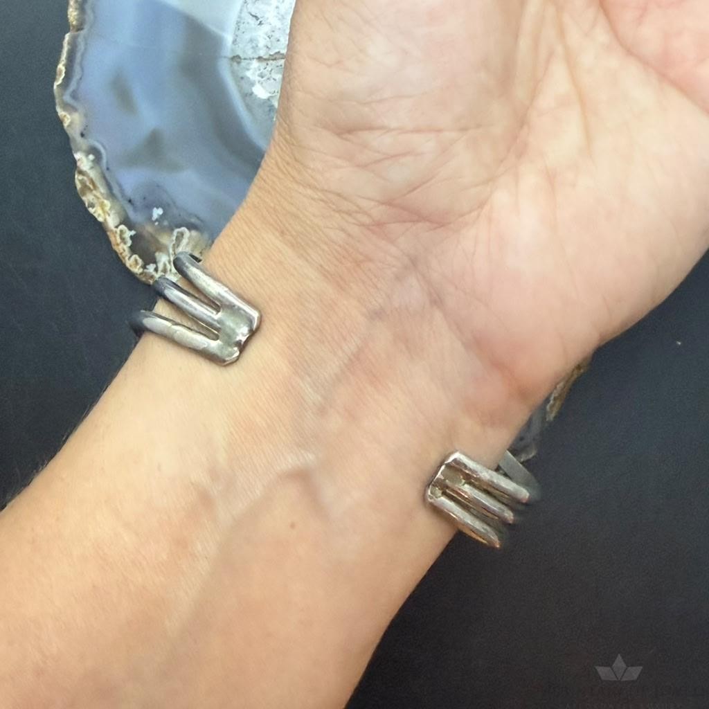 Vintage Native American Sterling Silver Turquoise 3 Banded Bracelet For Women