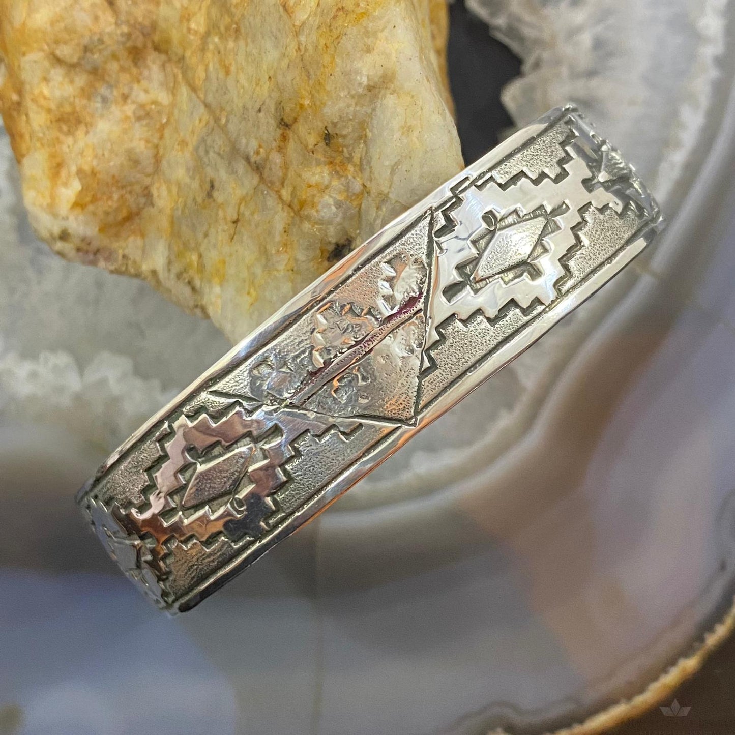 Elgin Hoskey Vintage Native American SW Motif Stamped Bracelet For Women
