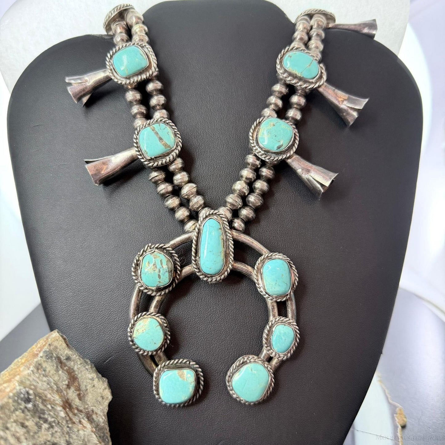 Vintage Native American Sterling Silver Kingman Turquoise Squash Blossom For Women