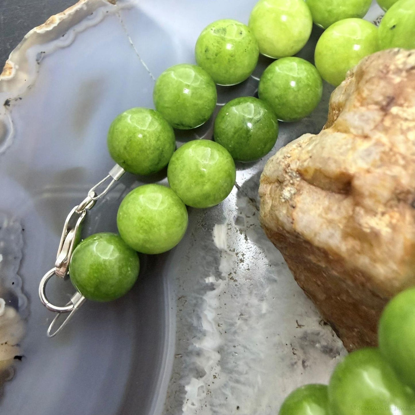 Sterling Silver Southwestern Style 10mm Peridot Beads 16" Necklace For Women
