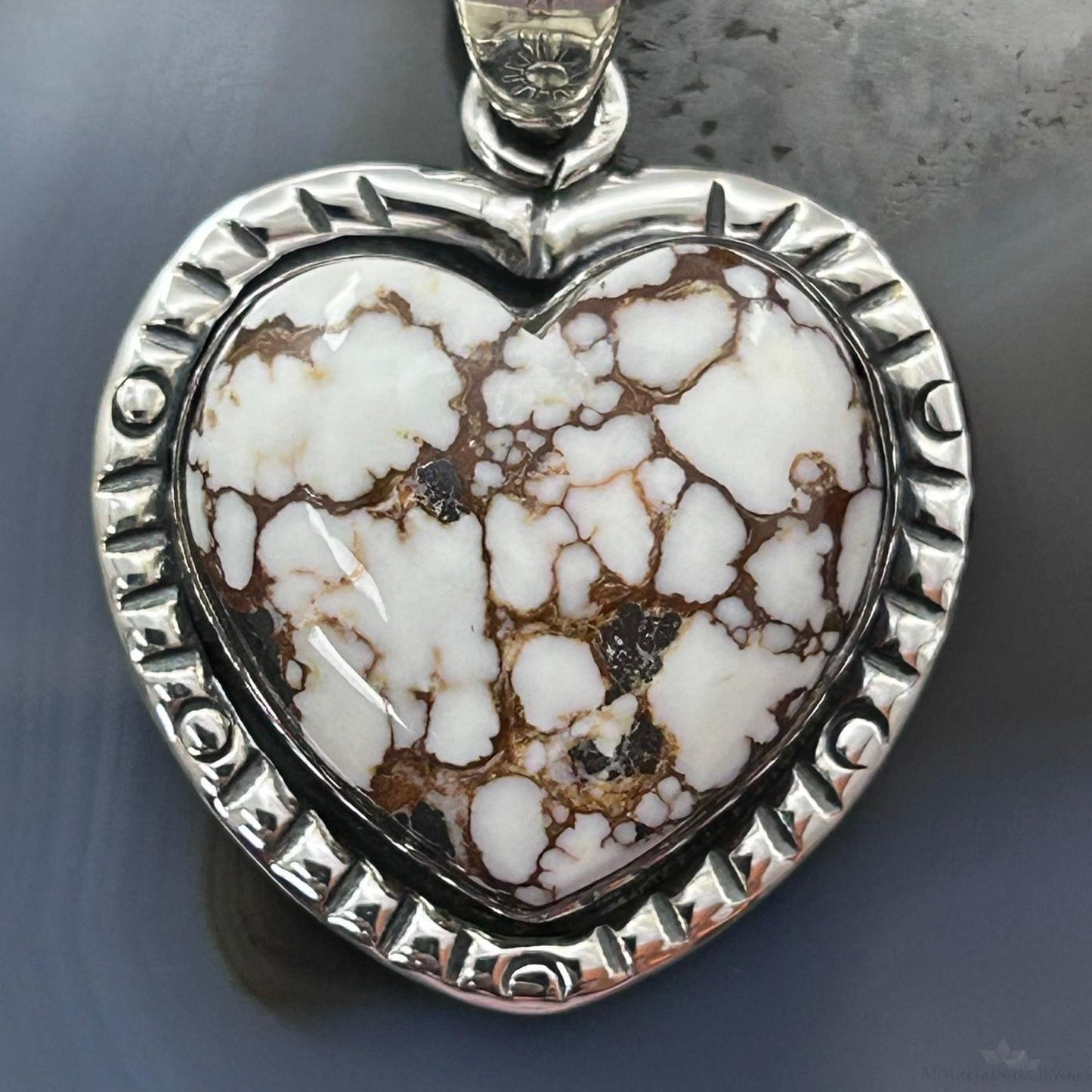 Sterling Silver Southwestern Style Wild Horse Decorated Heart Pendant For Women
